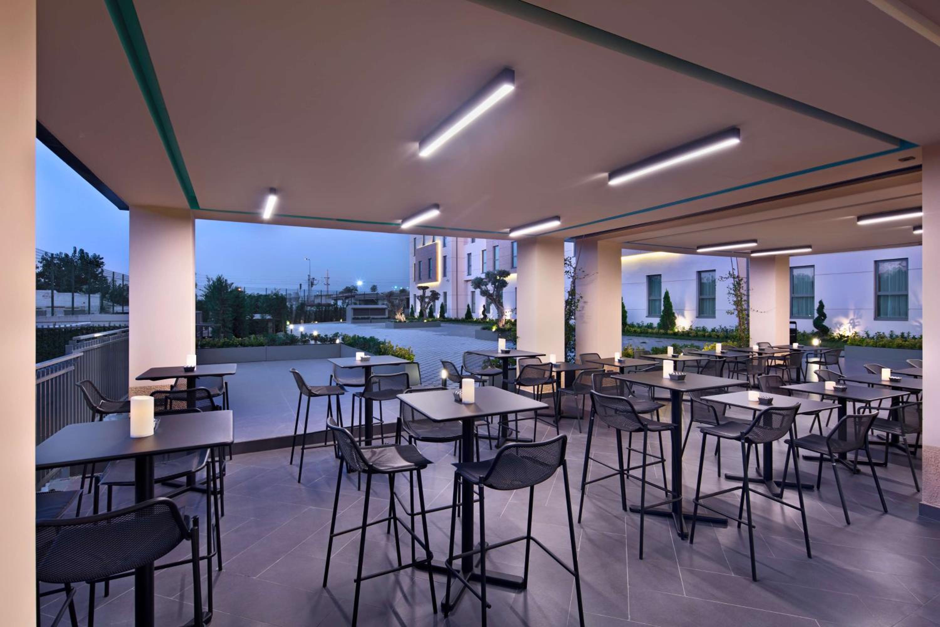 Hampton by Hilton İstanbul Zeytinburnu - Image 34