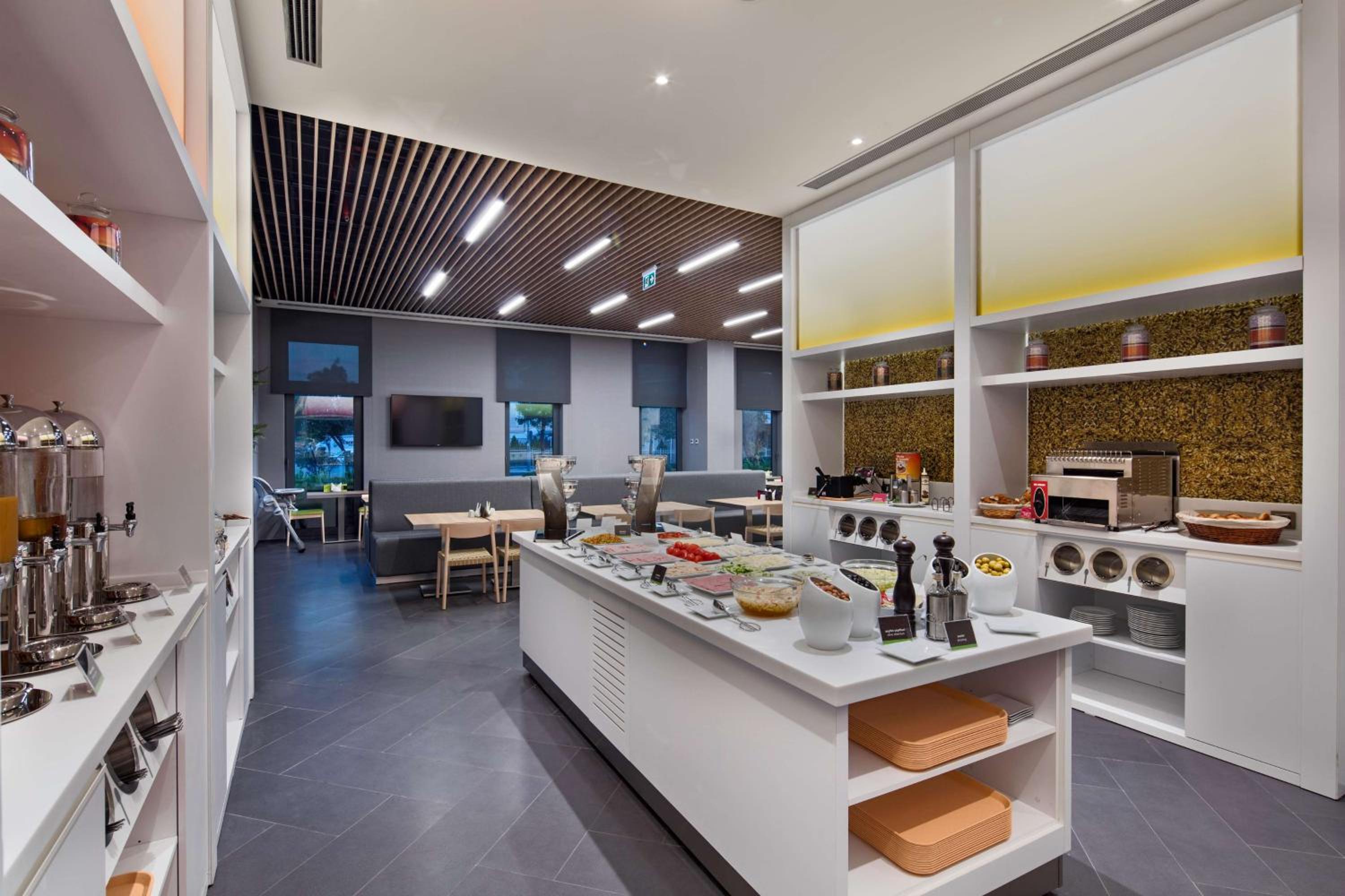 Hampton by Hilton İstanbul Zeytinburnu - Image 16