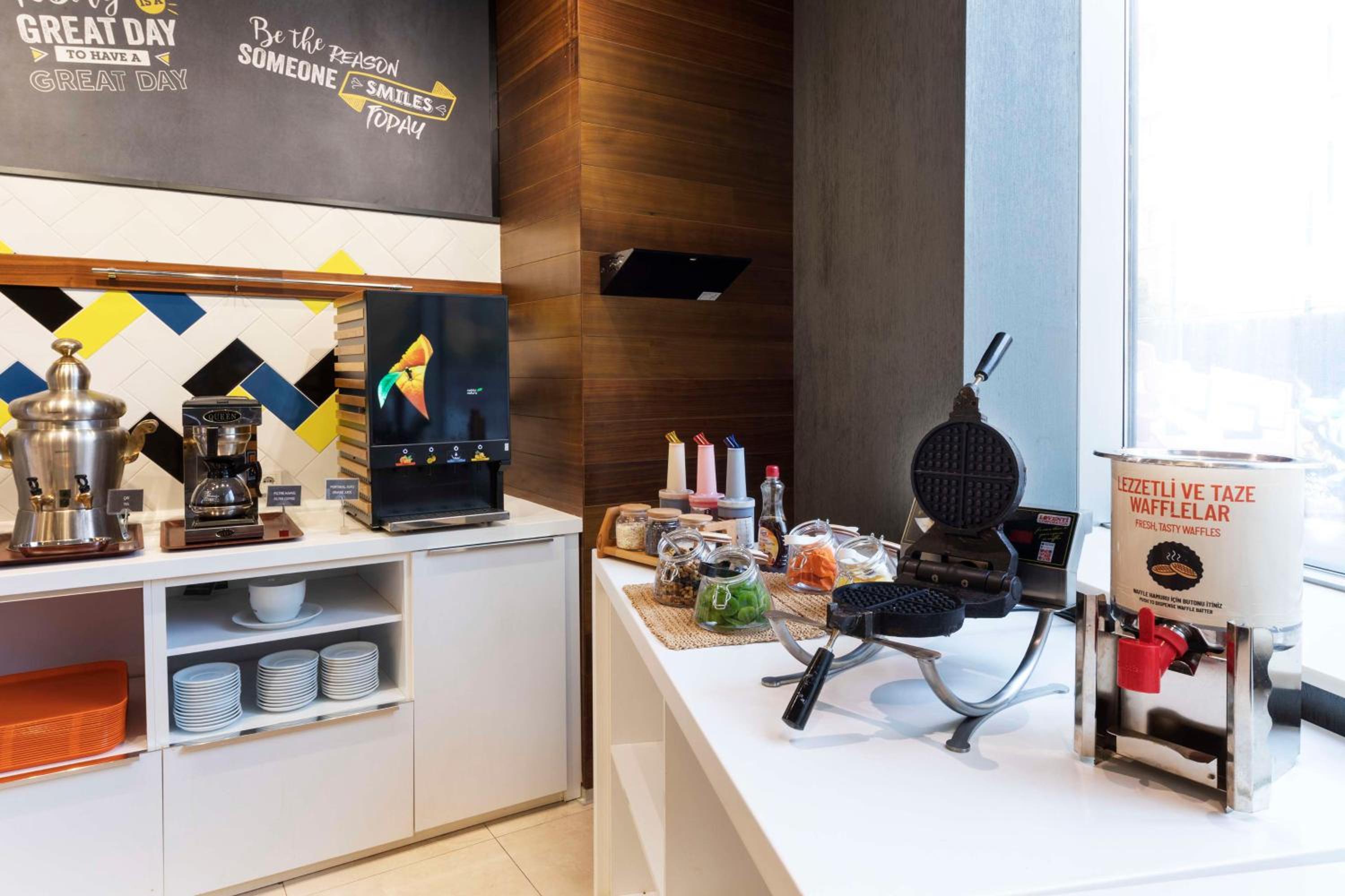 Hampton by Hilton Istanbul Kayasehir - Image 14