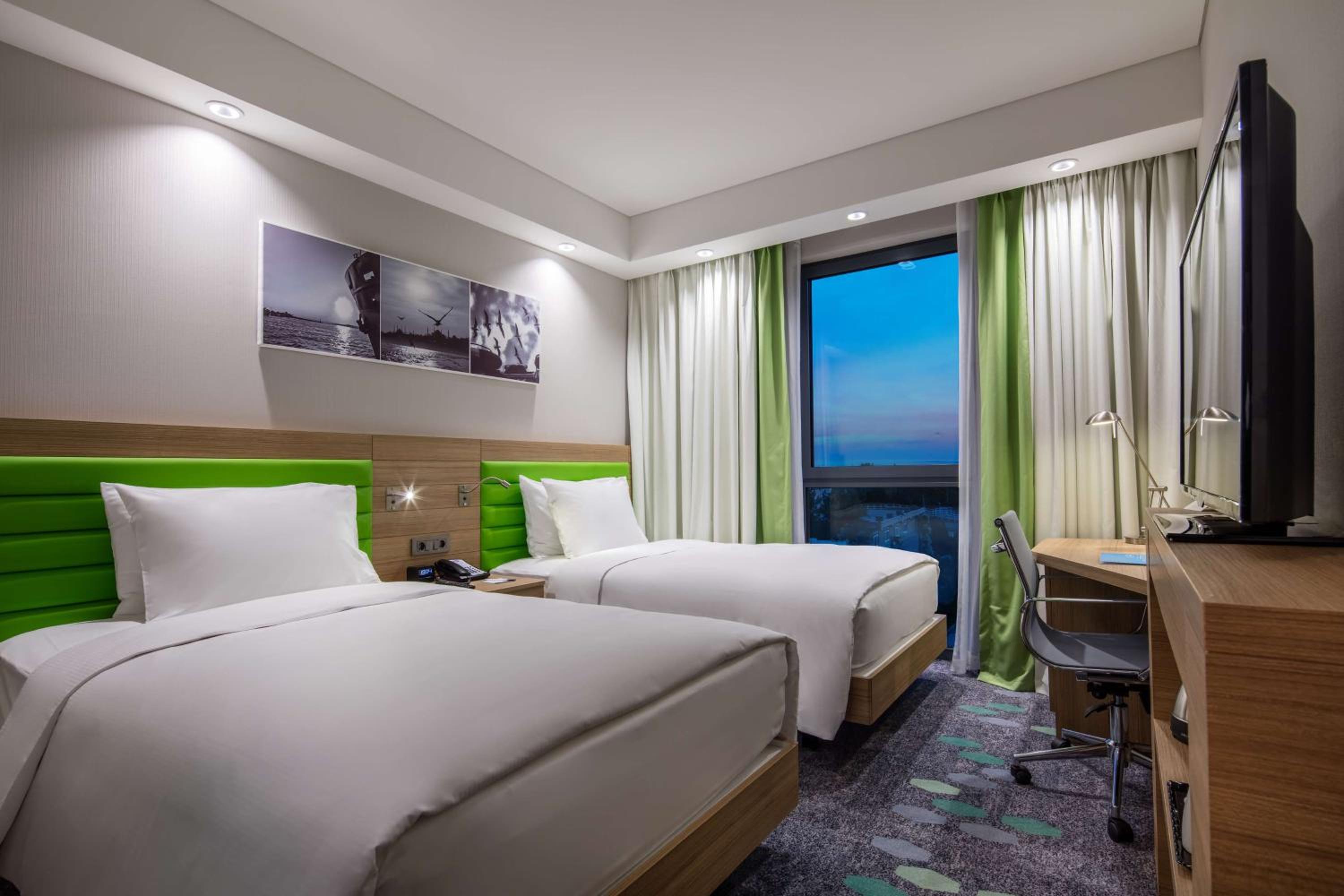 Hampton by Hilton İstanbul Zeytinburnu - Image 11
