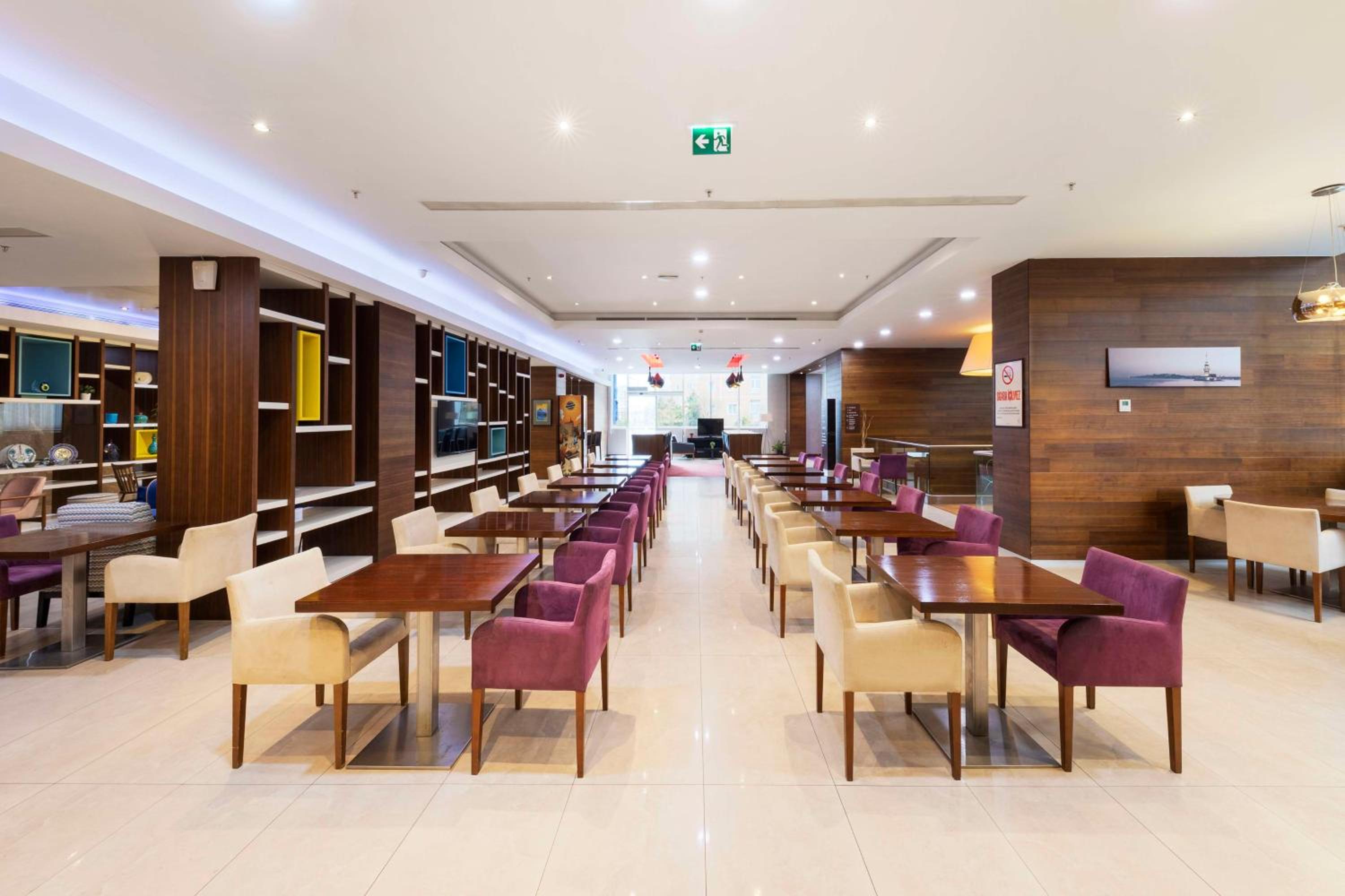 Hampton by Hilton Istanbul Kayasehir - Image 18