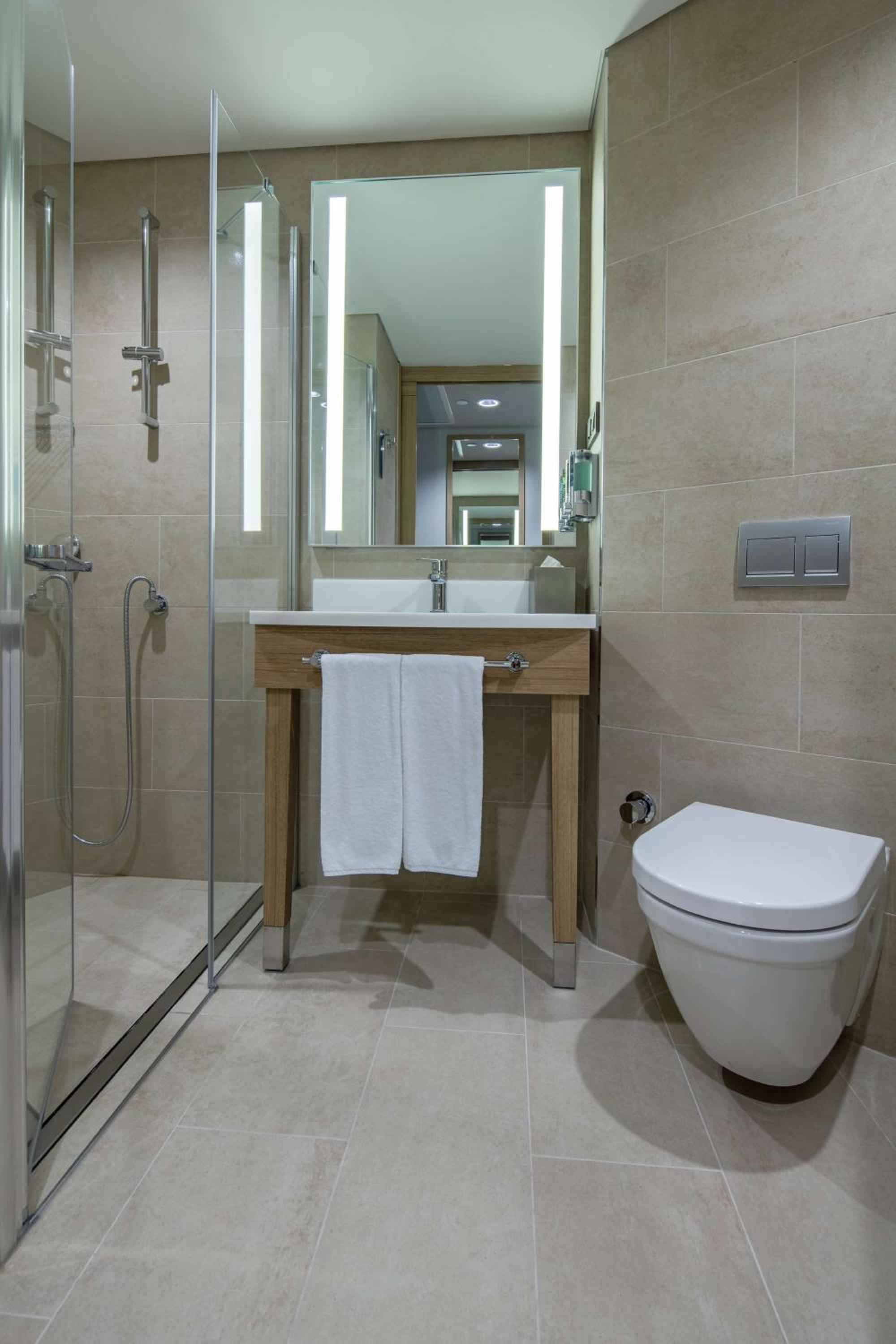 Hampton by Hilton İstanbul Zeytinburnu - Image 35