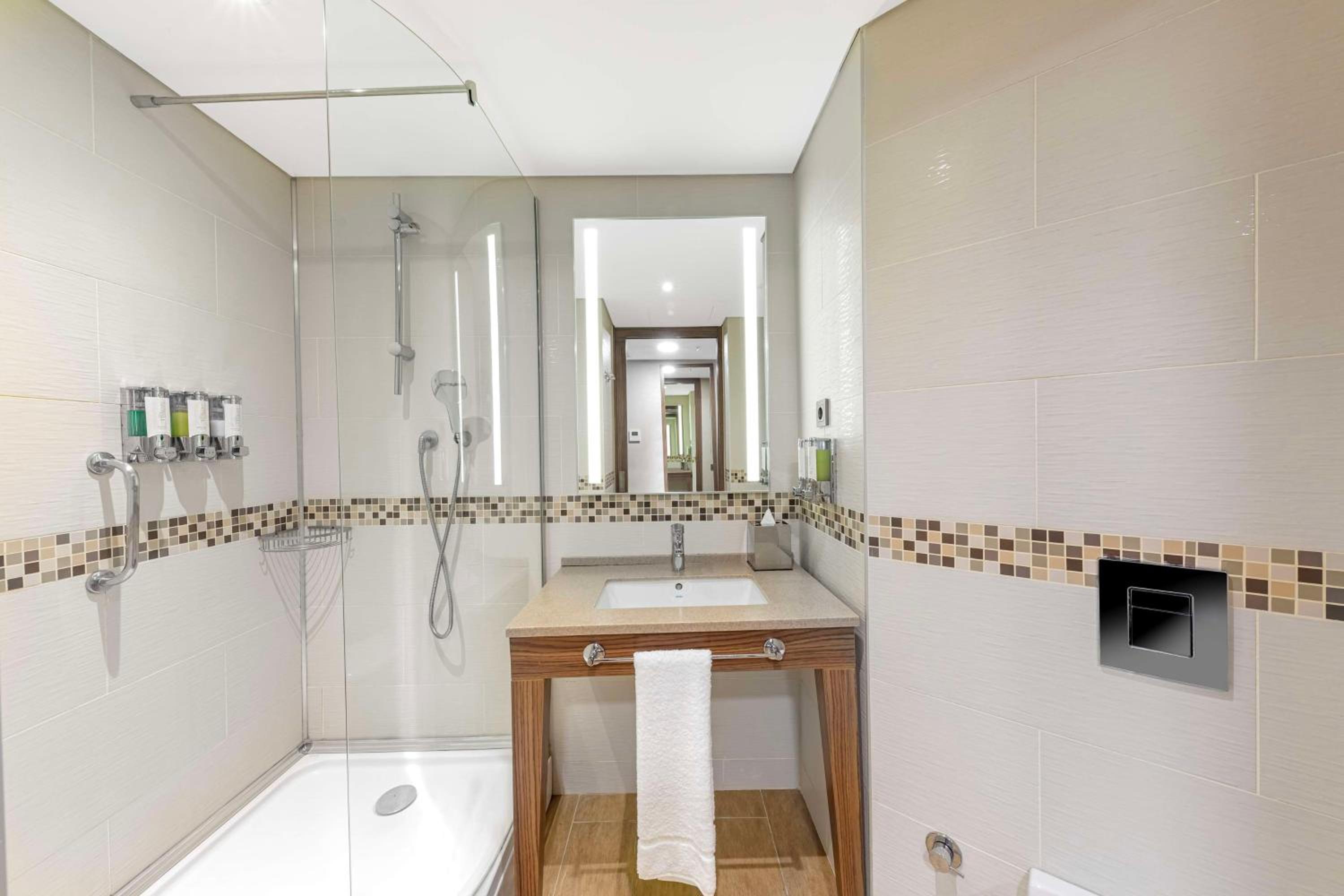 Hampton by Hilton Istanbul Kayasehir - Image 43