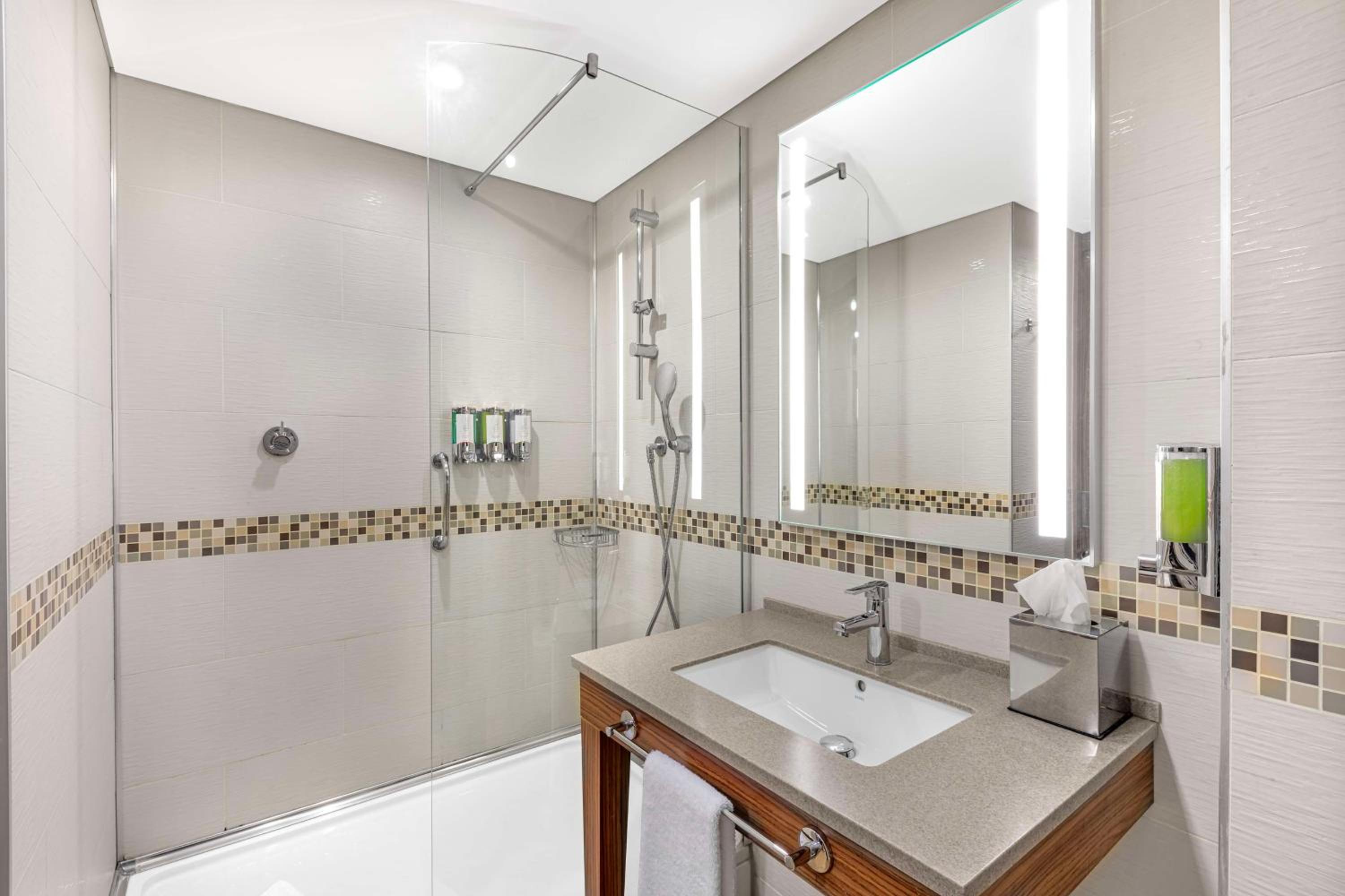 Hampton by Hilton Istanbul Kayasehir - Image 44