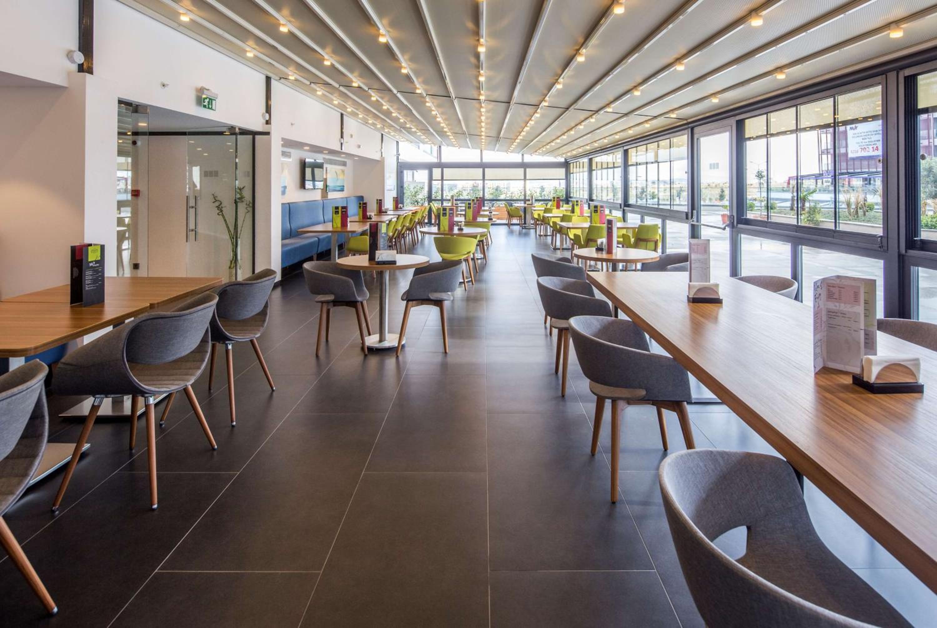 Hampton by Hilton Istanbul Kurtkoy - Image 22