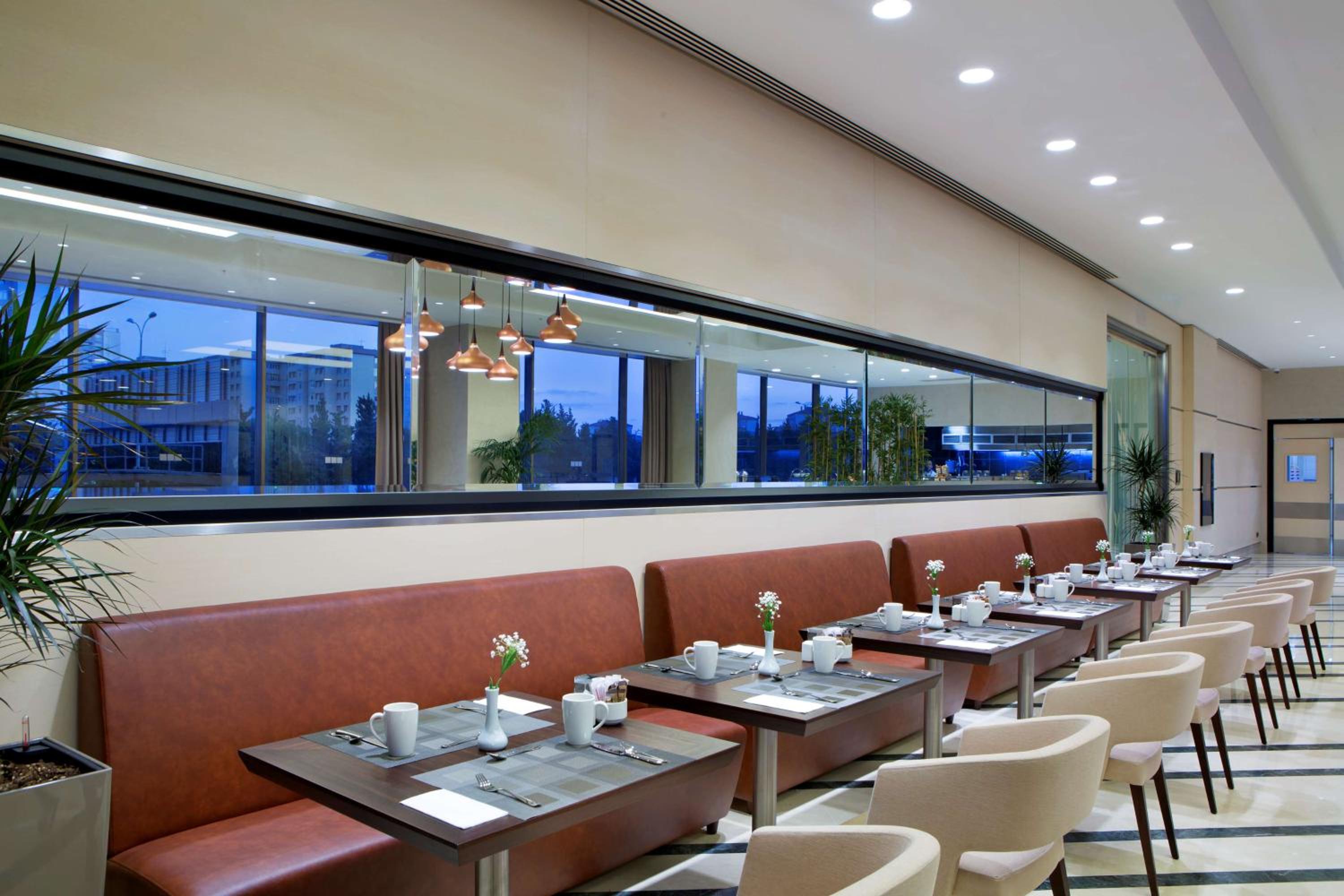 Hilton Garden Inn İstanbul Beylikdüzü - Image 17