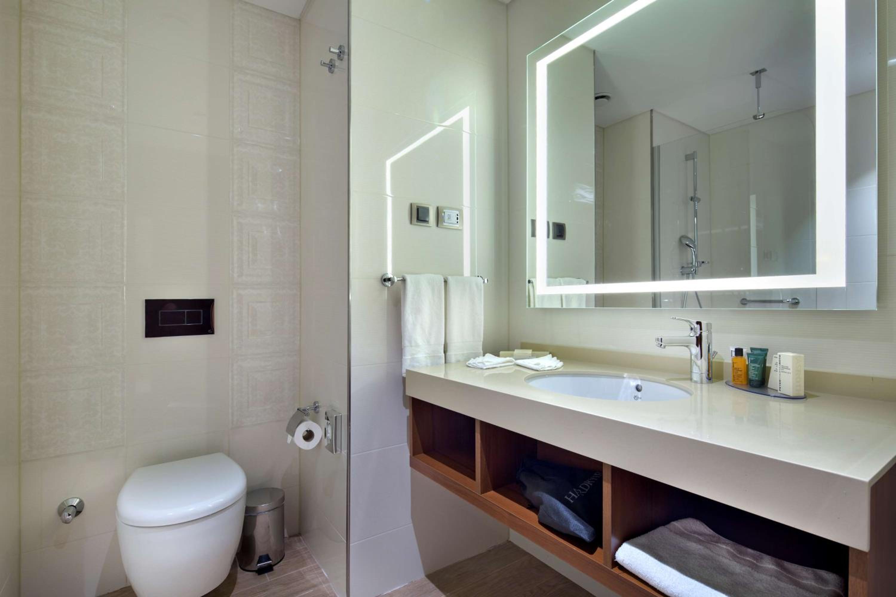 Hilton Garden Inn İstanbul Beylikdüzü - Image 44