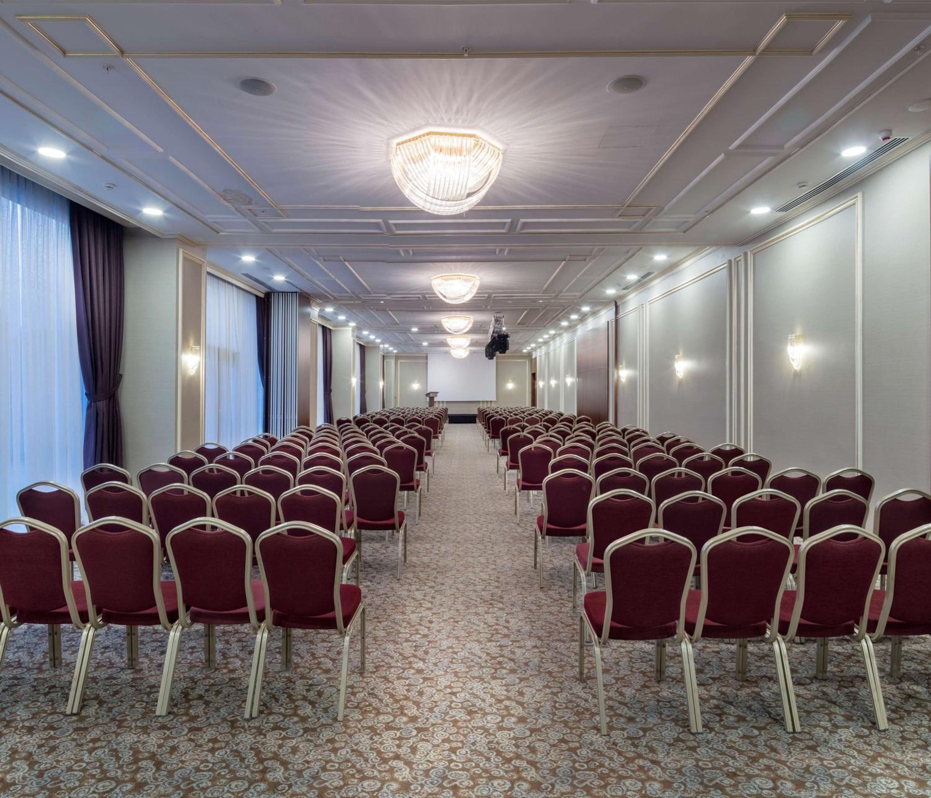 Hilton Garden Inn İstanbul Beylikdüzü - Image 23