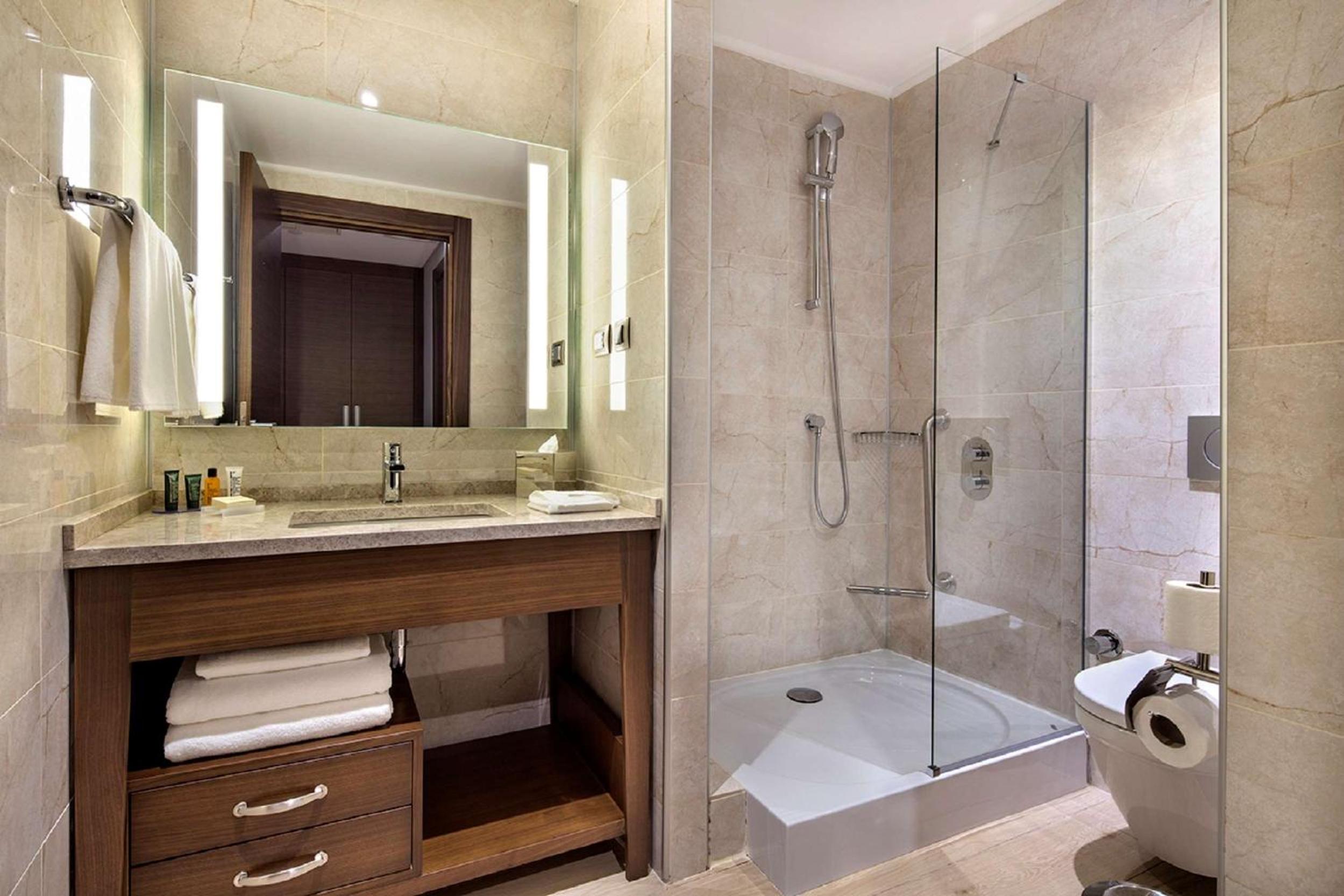 Hilton Garden Inn Izmir Bayrakli - Image 11