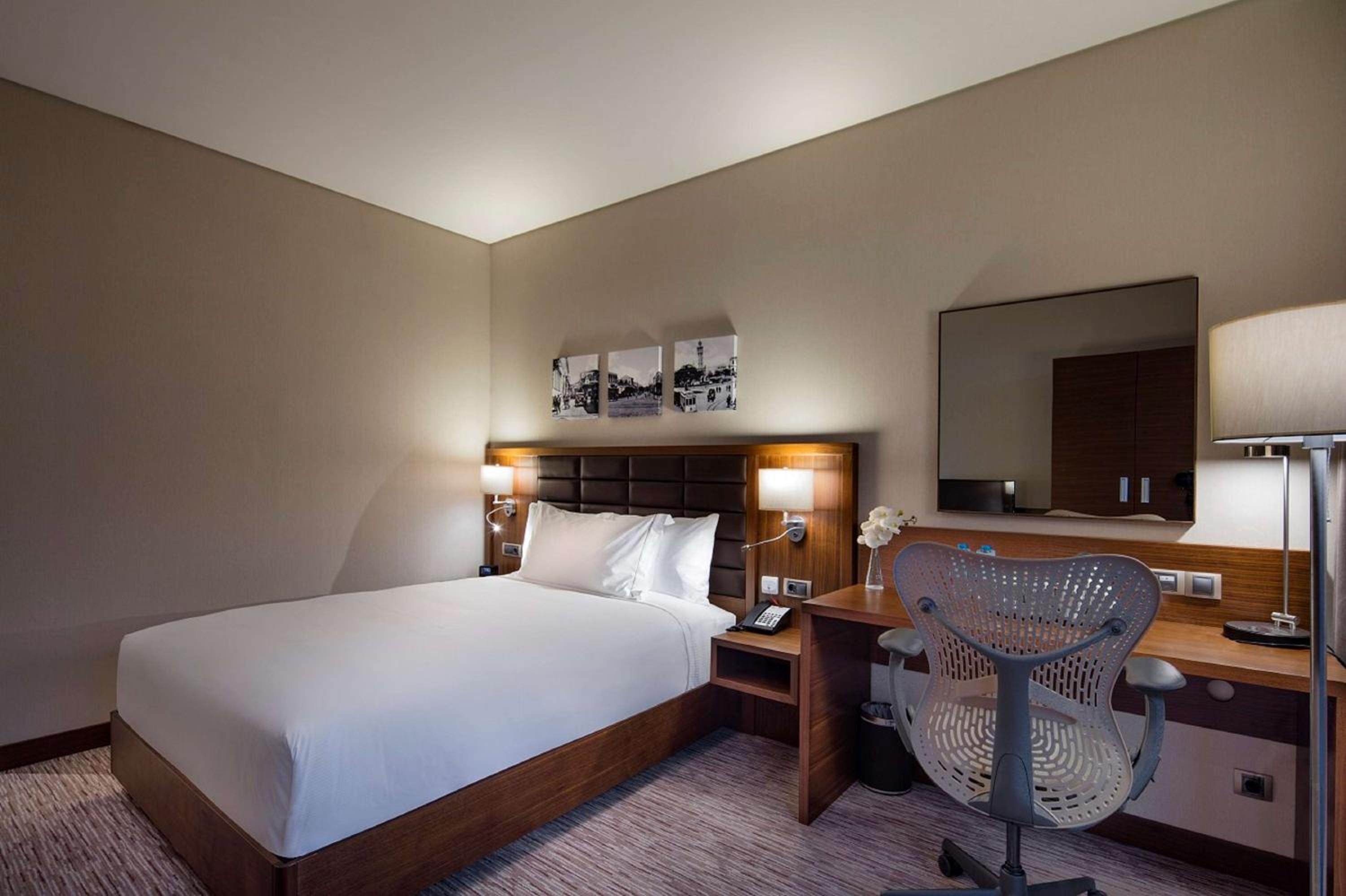 Hilton Garden Inn Izmir Bayrakli - Image 19