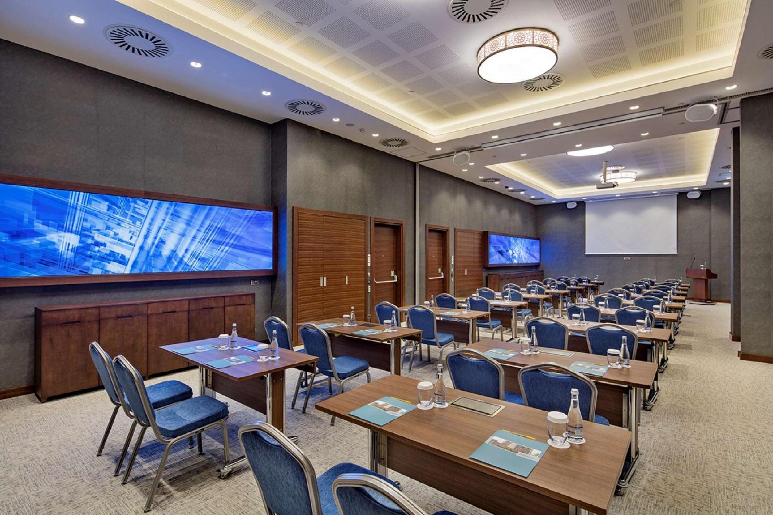 Hilton Garden Inn Izmir Bayrakli - Image 21