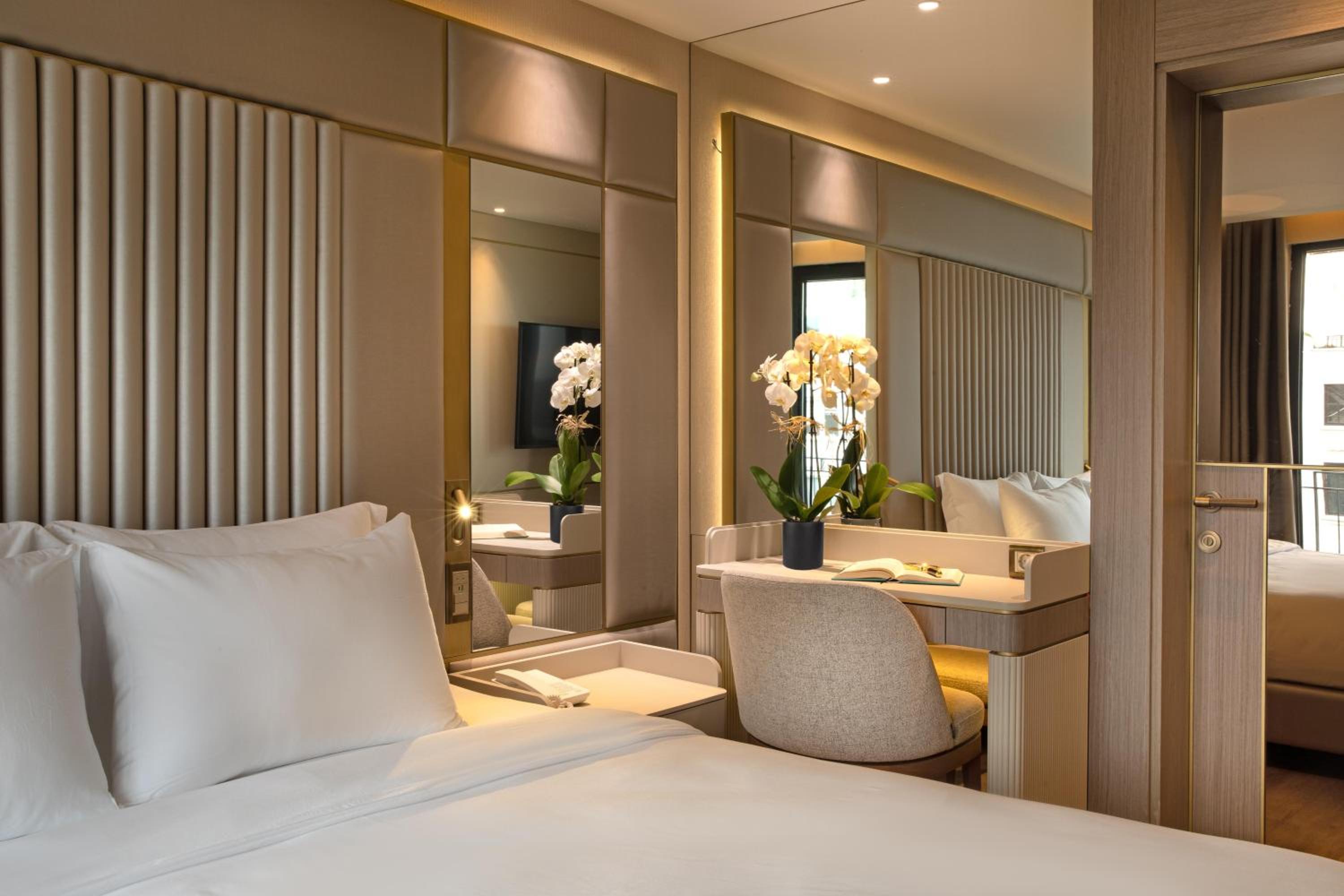 Bentley Hotel Bosphorus - Special Class - Image 35