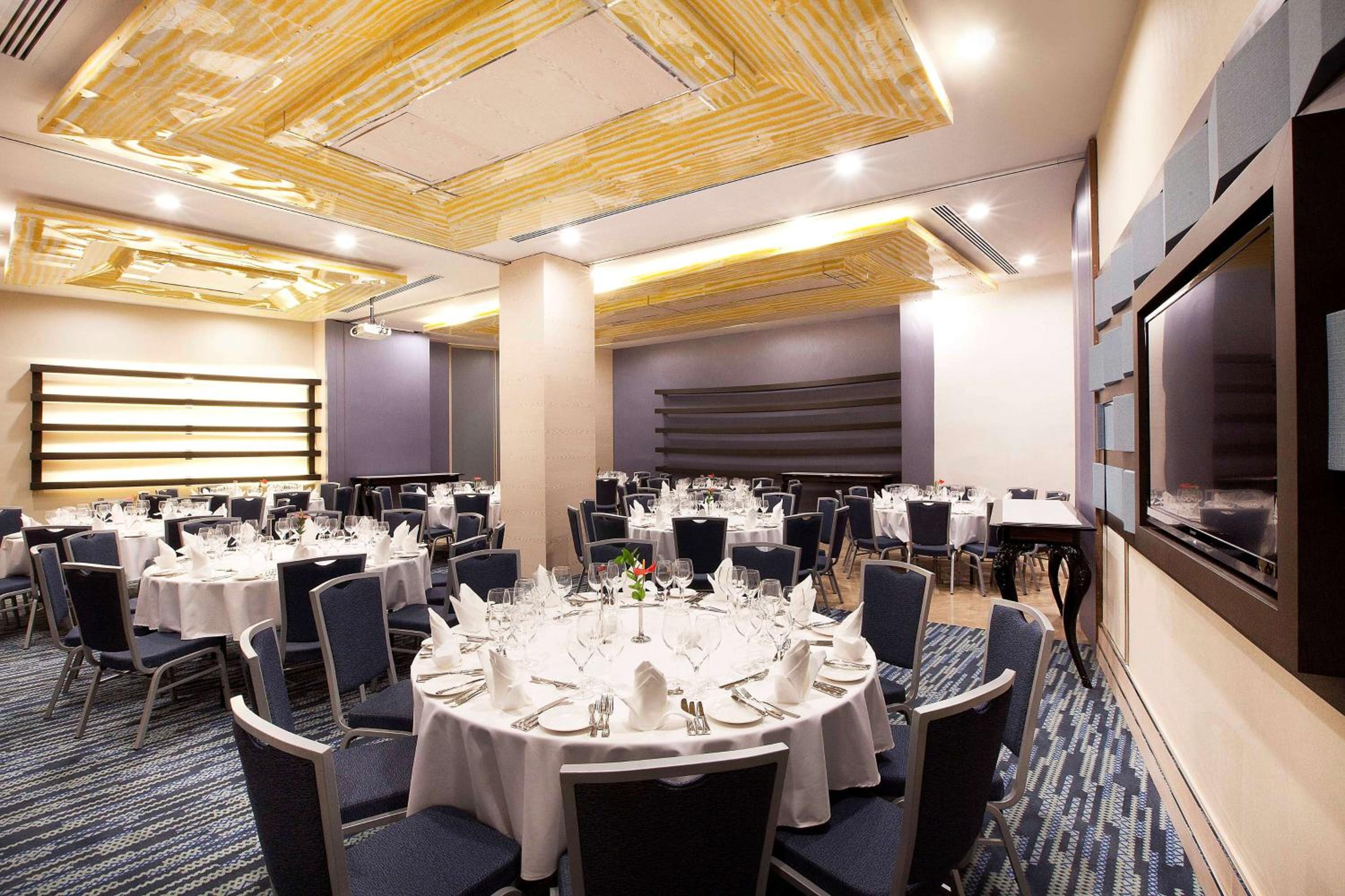 Radisson Blu Hotel Istanbul Pera - Image 37