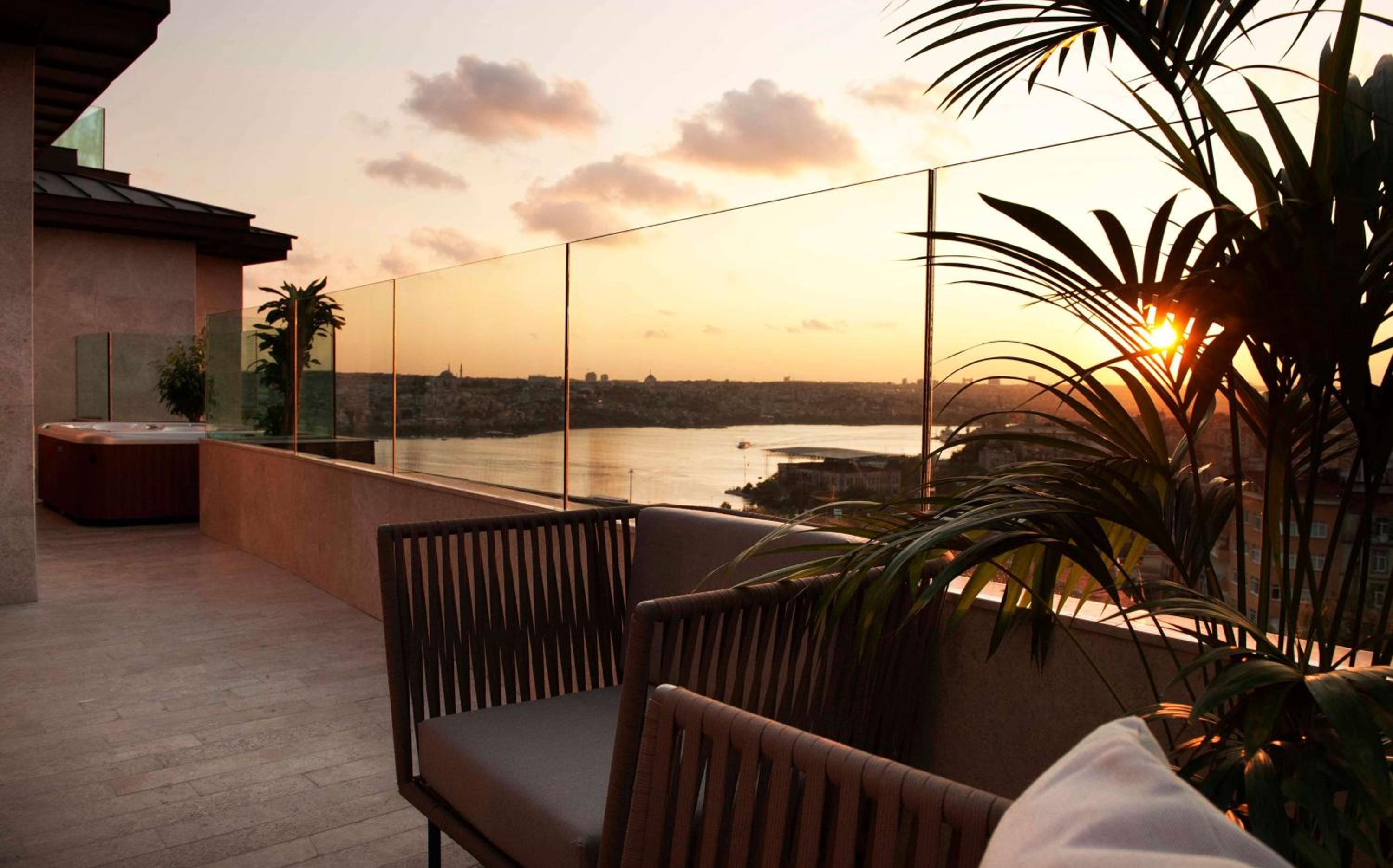 Radisson Blu Hotel Istanbul Pera - Image 19