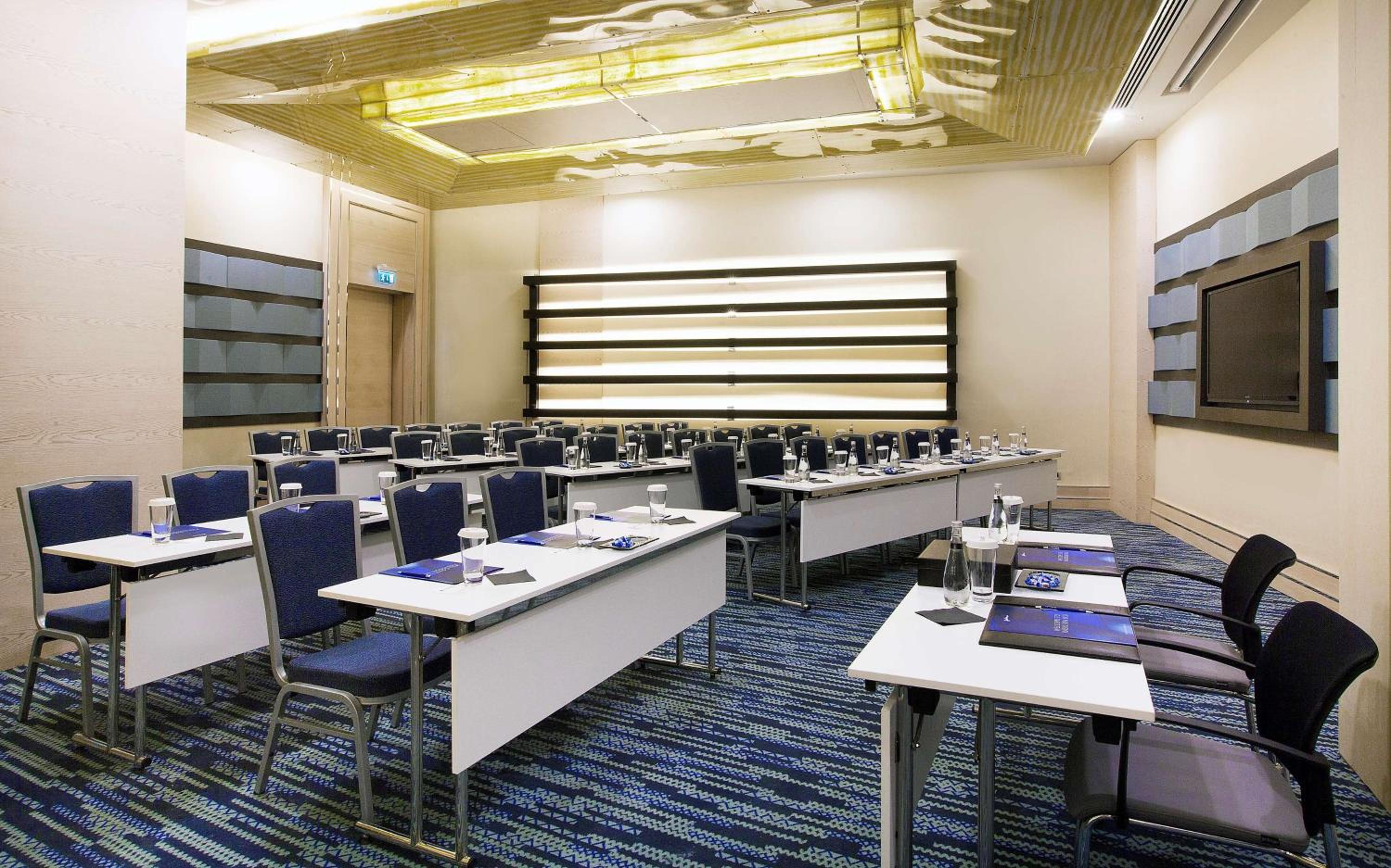 Radisson Blu Hotel Istanbul Pera - Image 40