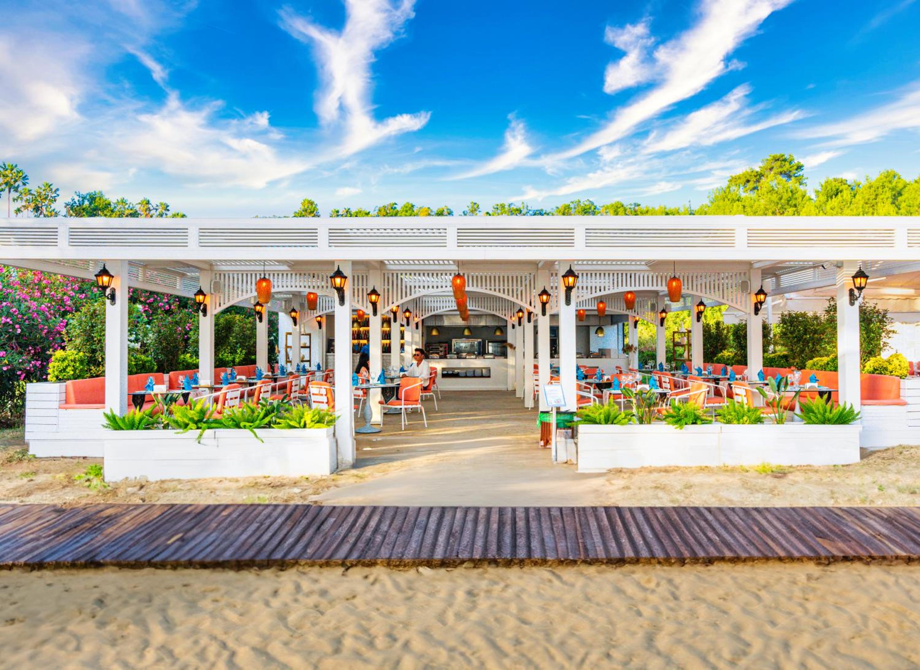 Oz Hotels Sui - Image 120