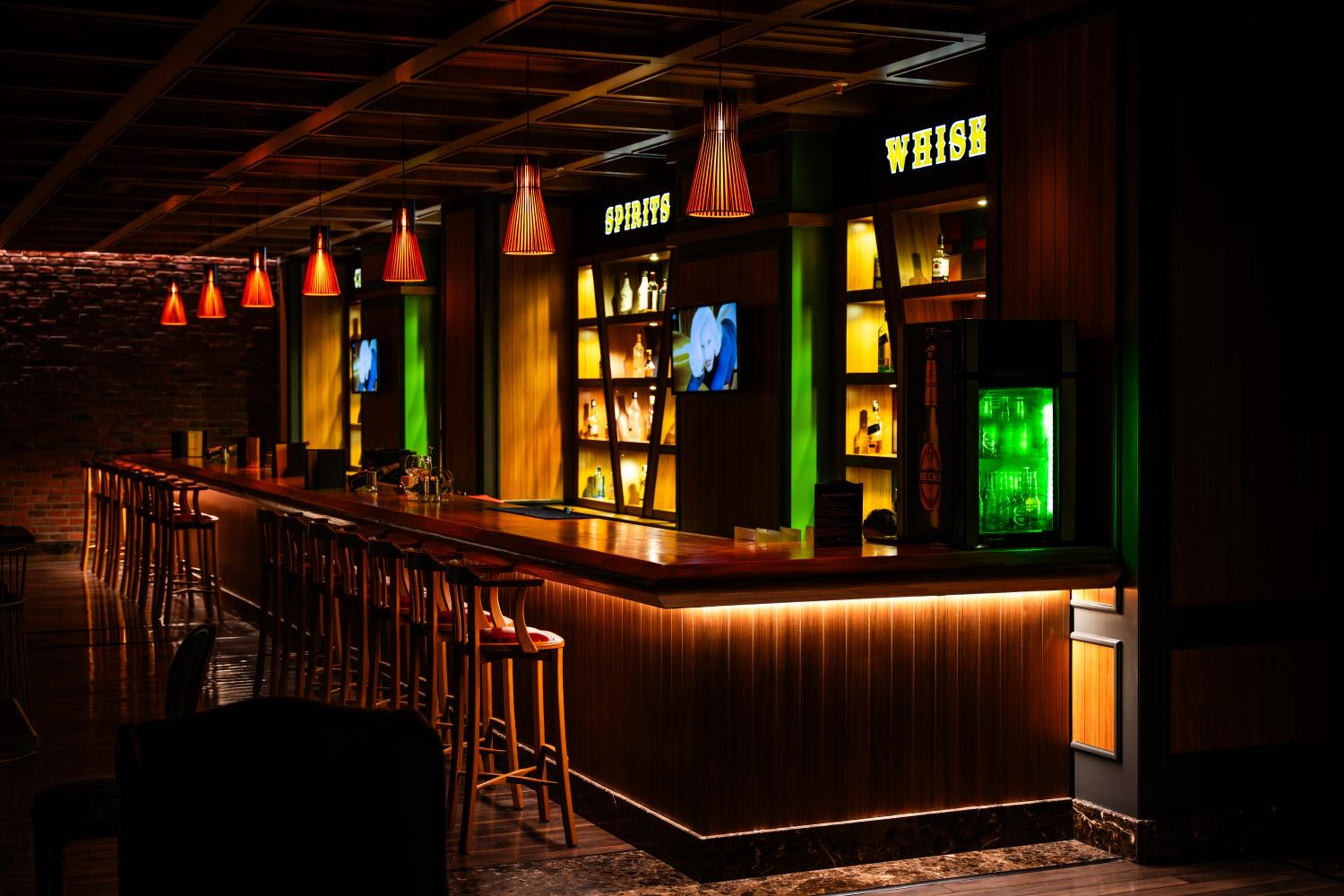 Oz Hotels Side Premium - Image 109