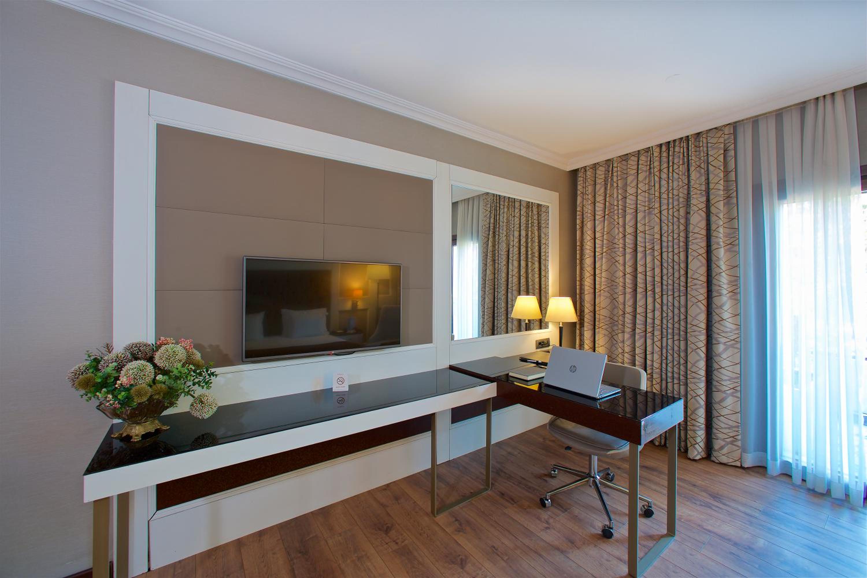 Ramada Otel & Suites by Wyndham İstanbul Merter - Image 122