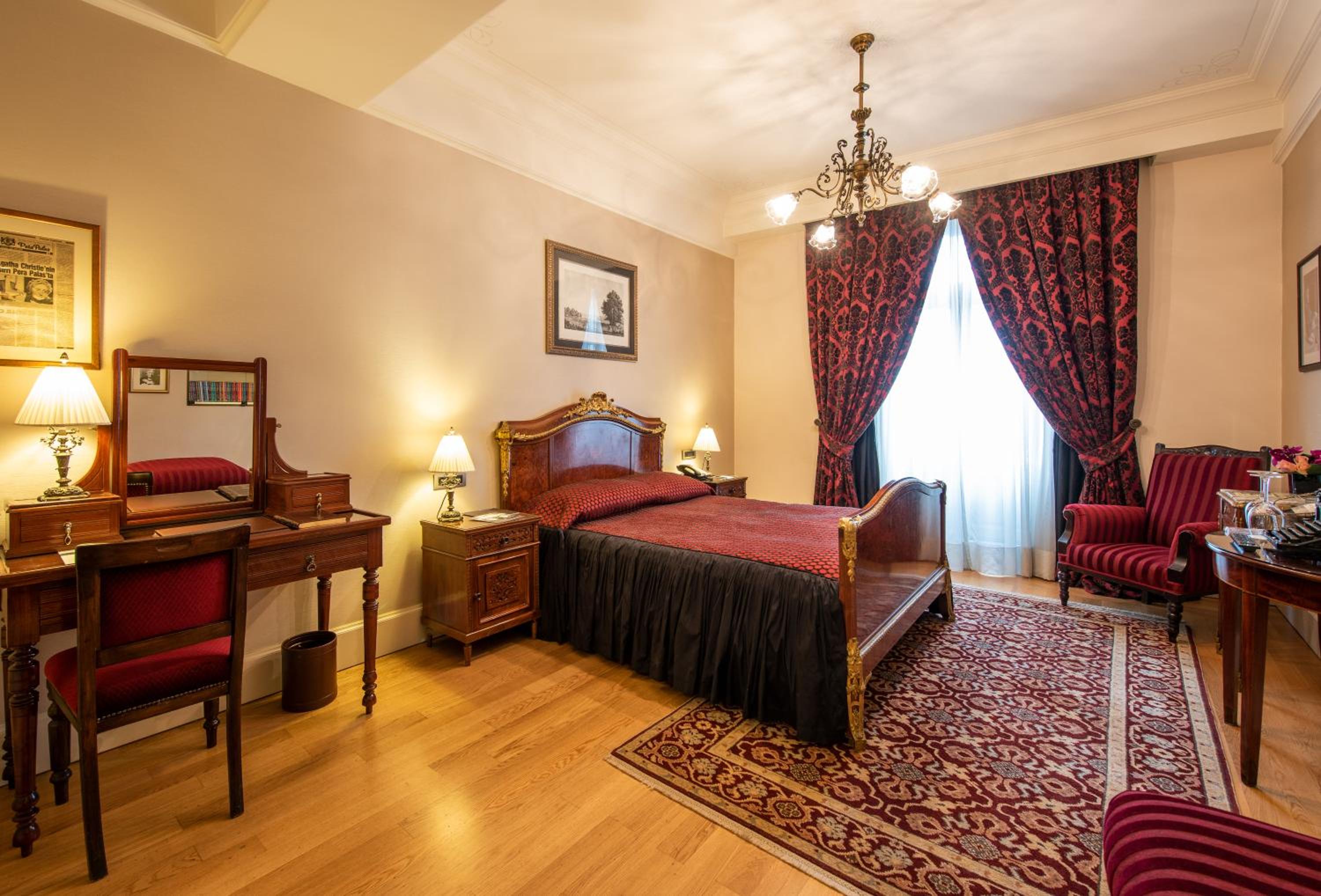 Pera Palace Hotel - Image 13