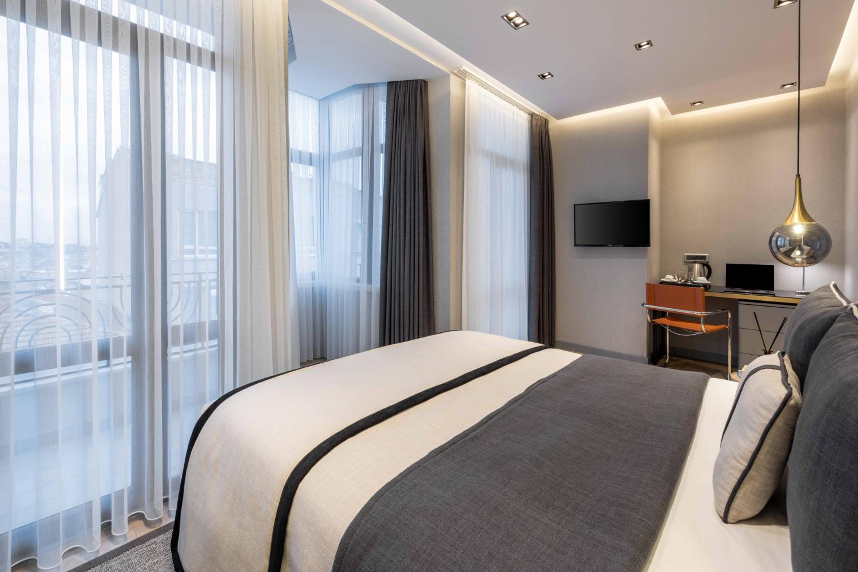 Villa Zurich Otel - Image 14