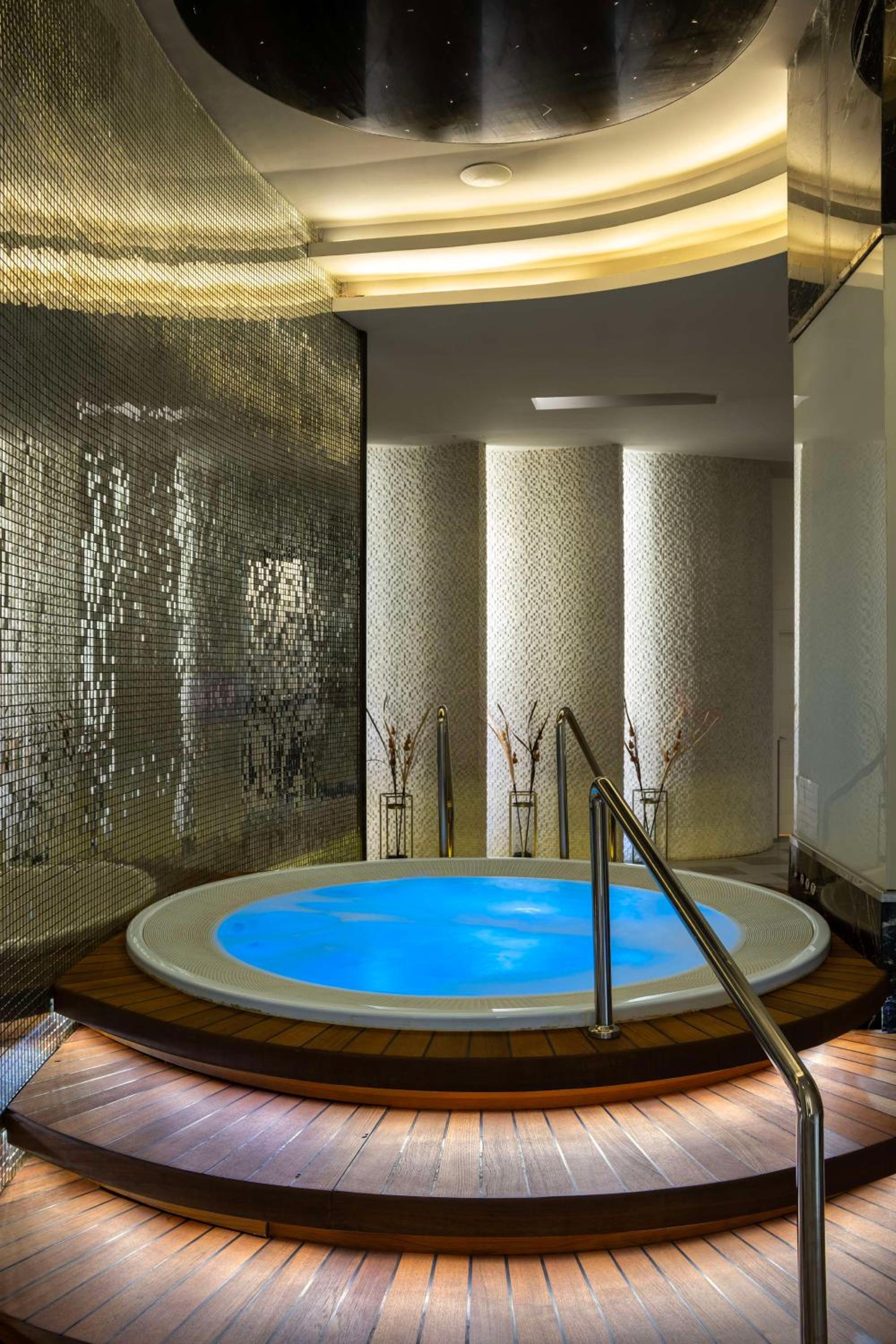 Radisson Blu Hotel Istanbul Pera - Image 48