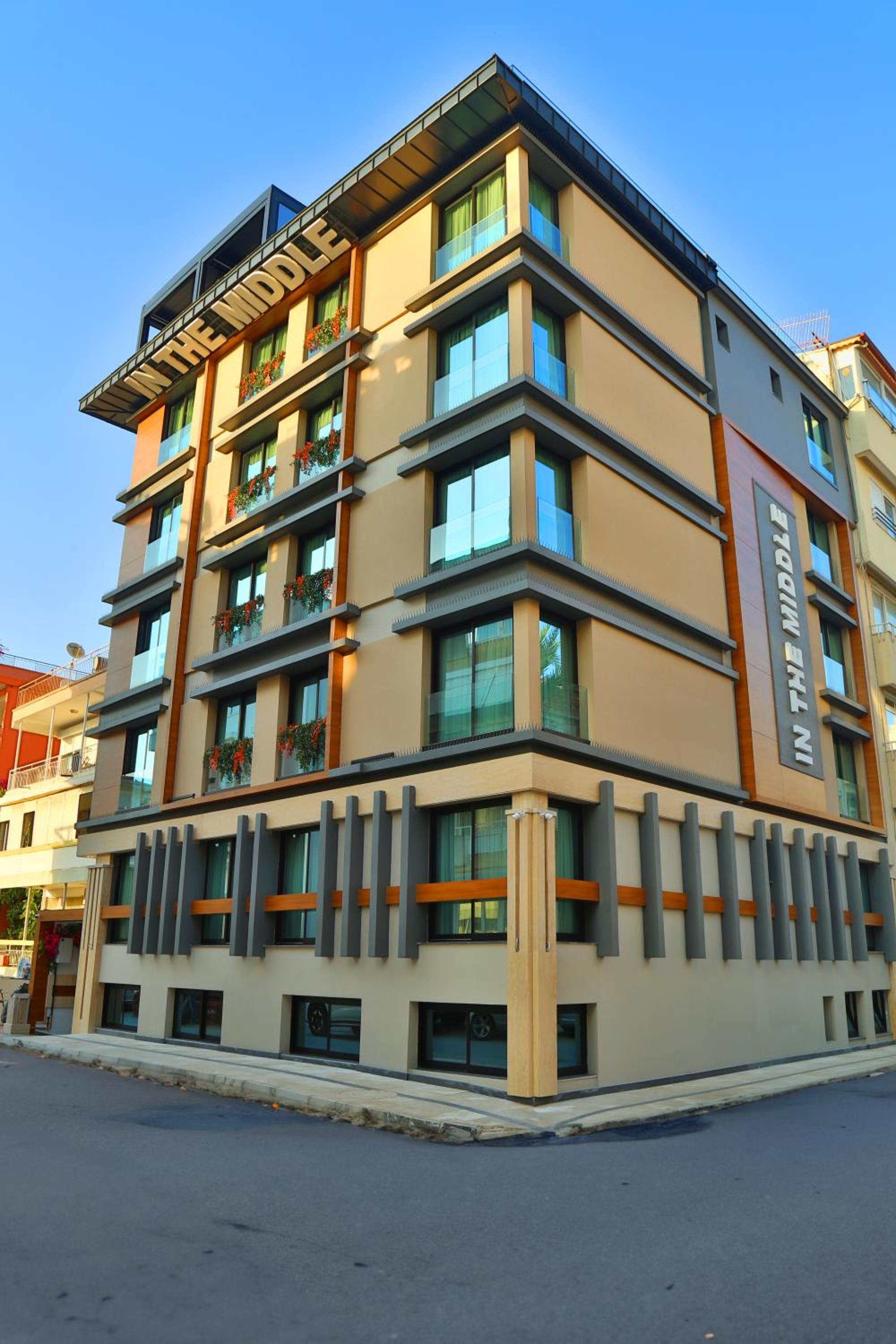 İn The Middle Otel - Image 19