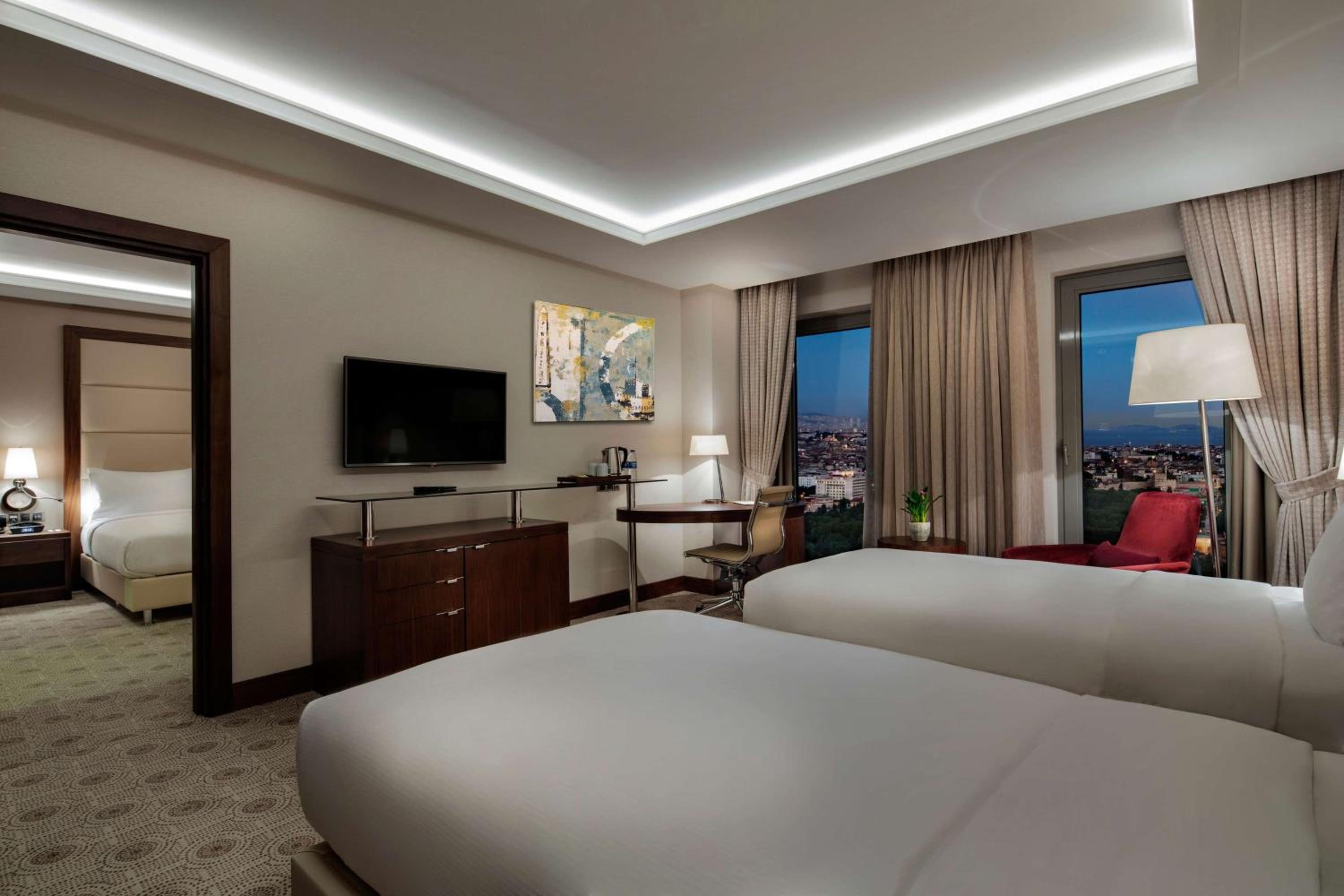 Doubletree By Hilton İstanbul Topkapı - Image 14