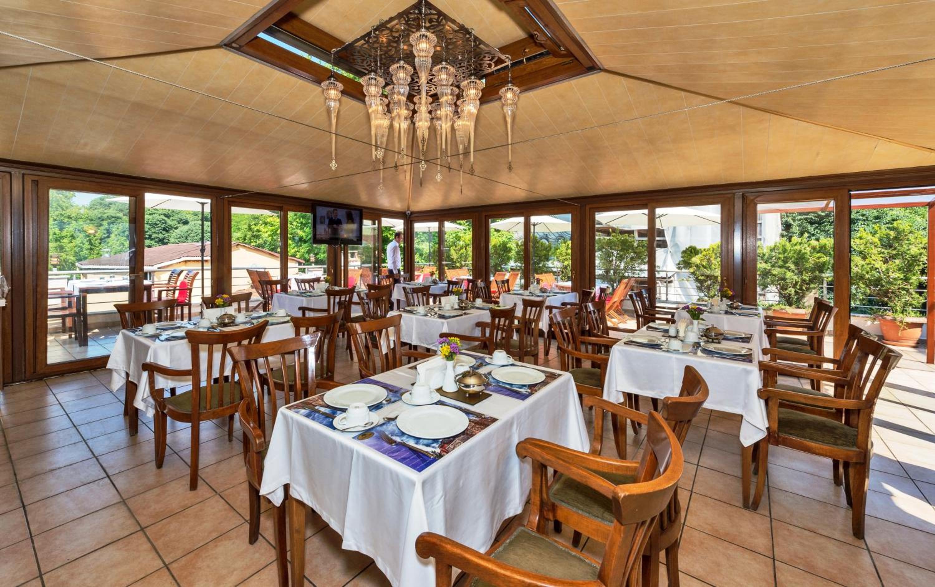 Zeynep Sultan Hotel - Image 10