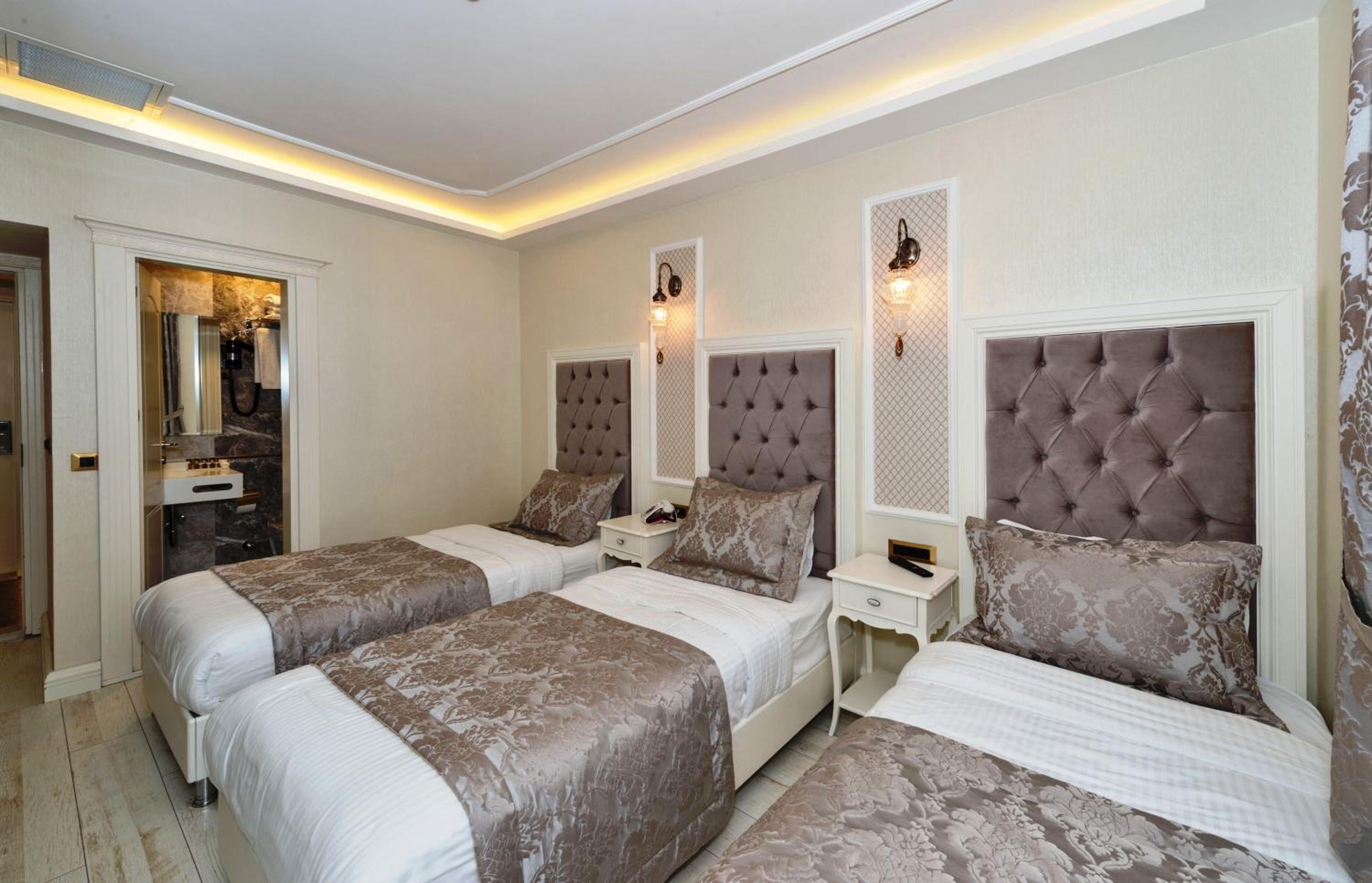 Zeynep Sultan Hotel - Image 22