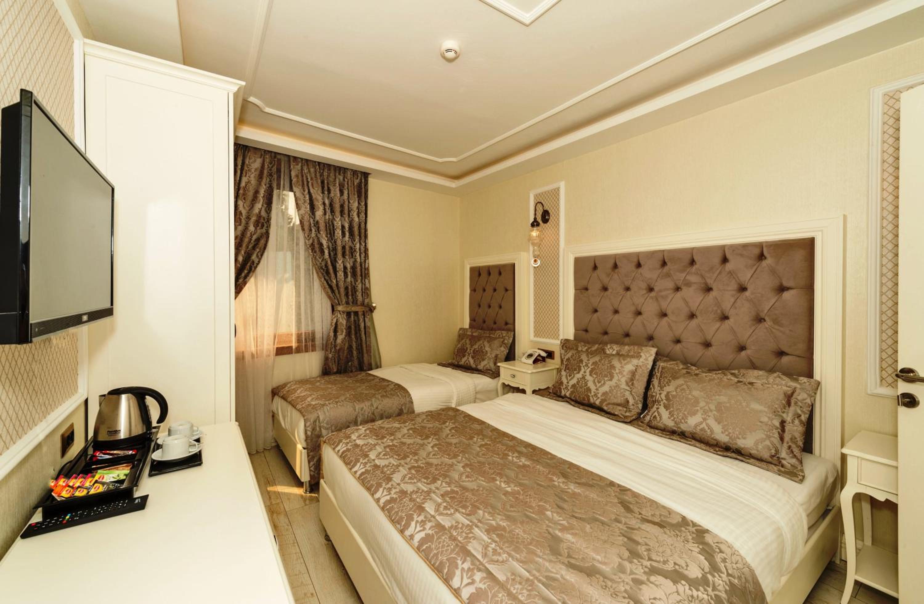 Zeynep Sultan Hotel - Image 51