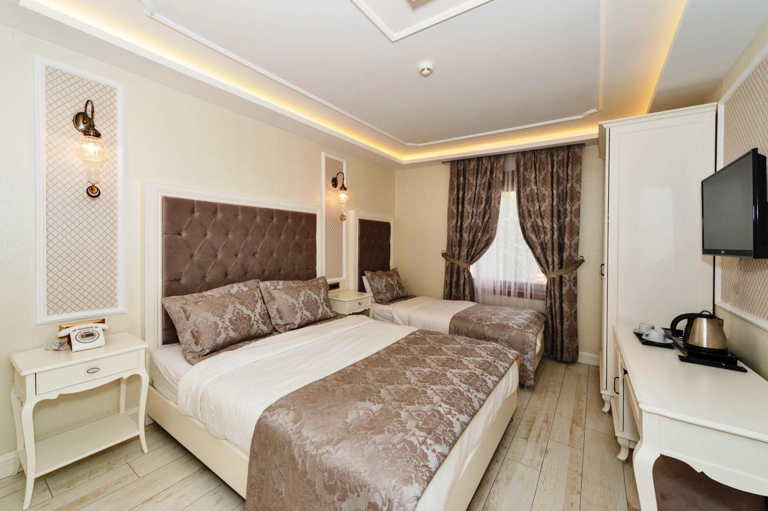 Zeynep Sultan Hotel - Image 20