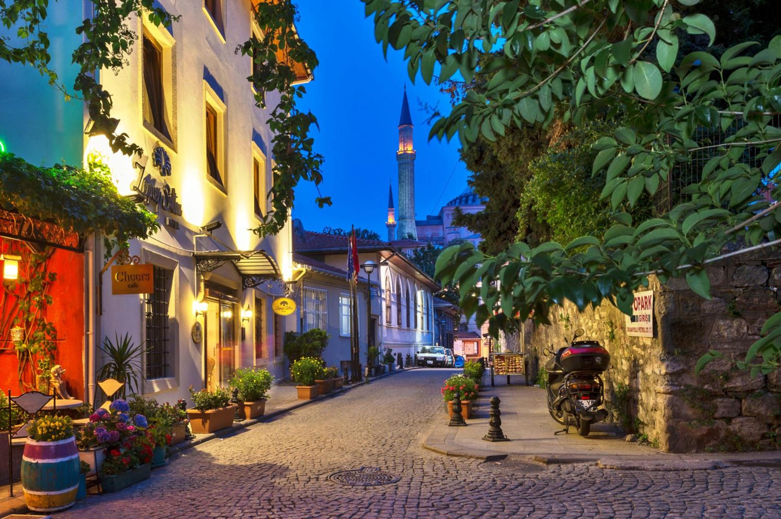 Zeynep Sultan Hotel - Image 38