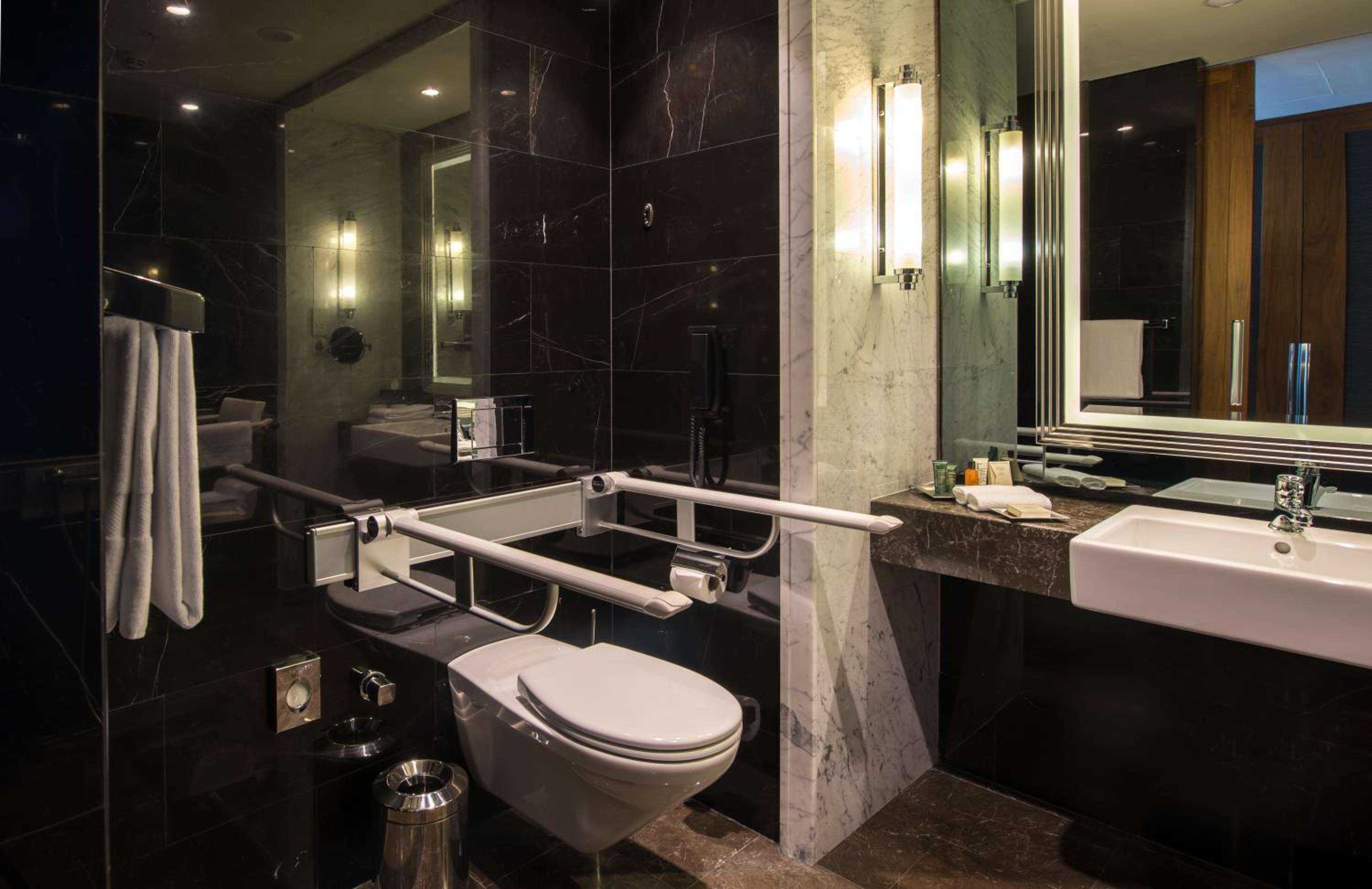 Hilton Istanbul Bomonti - Image 111