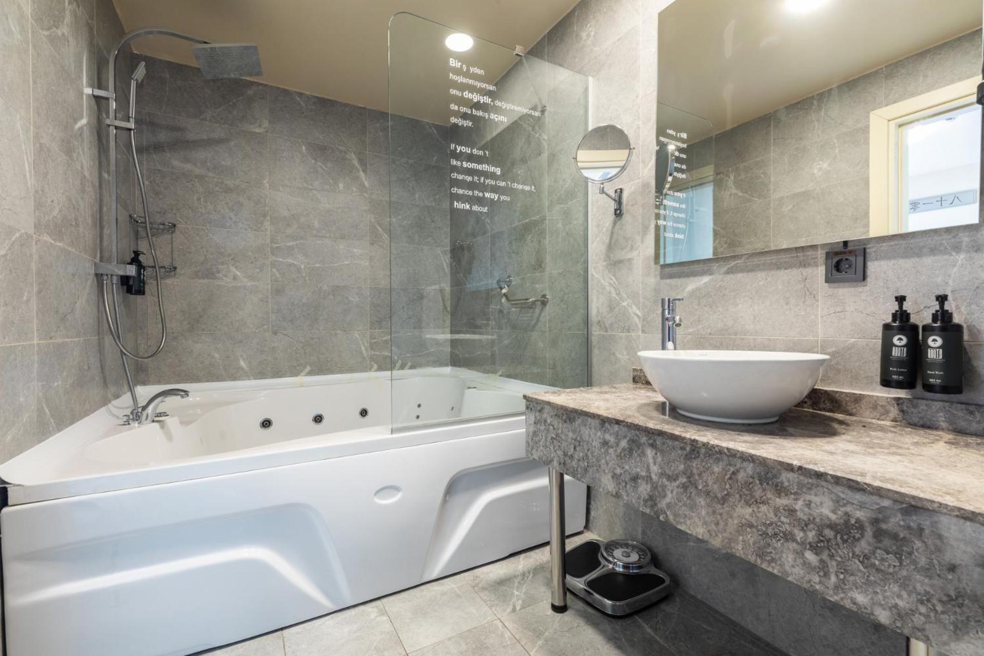 Ramada By Wyndham Istanbul Pera Taksim - Image 133