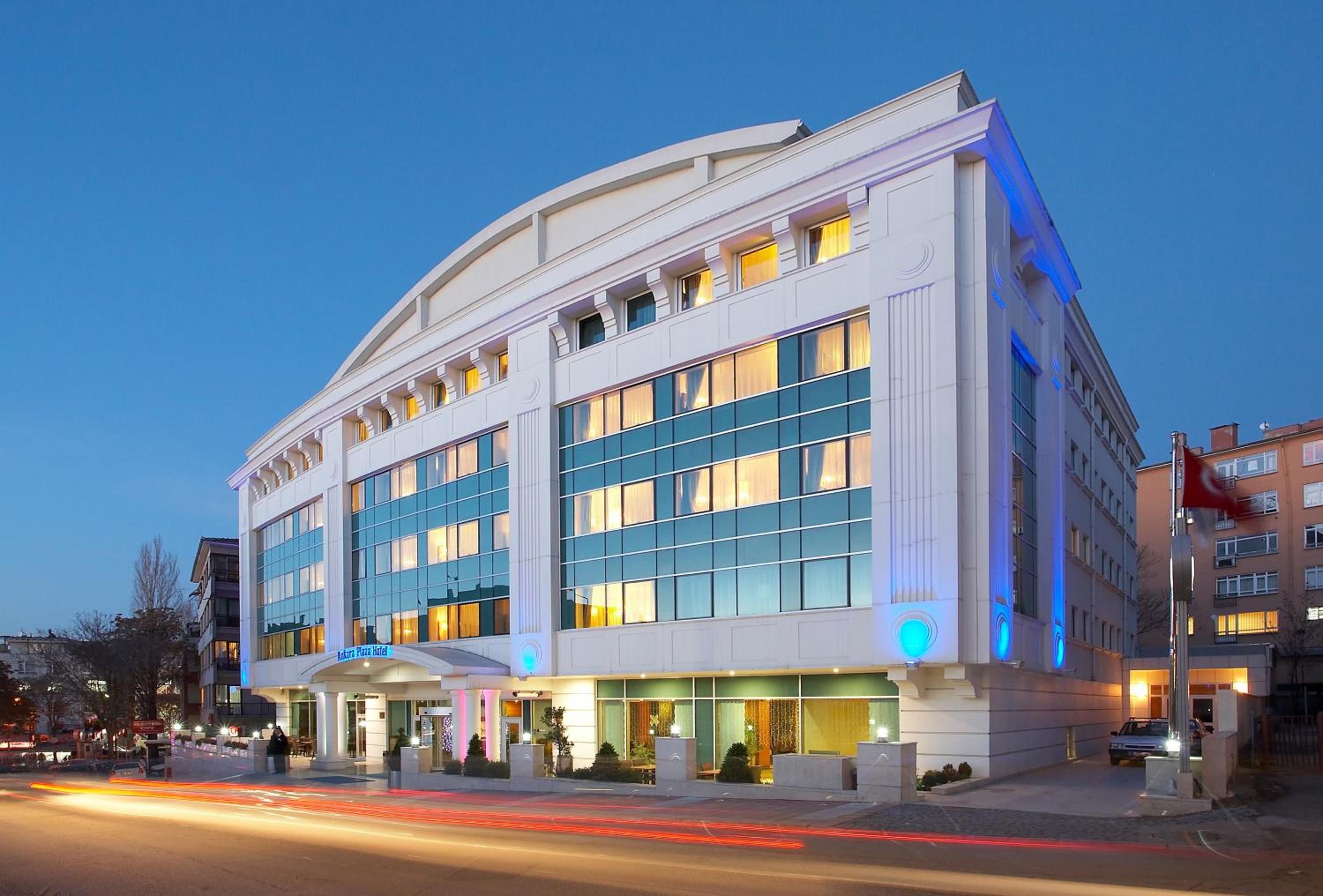 Ankara Plaza Hotel - Image 25