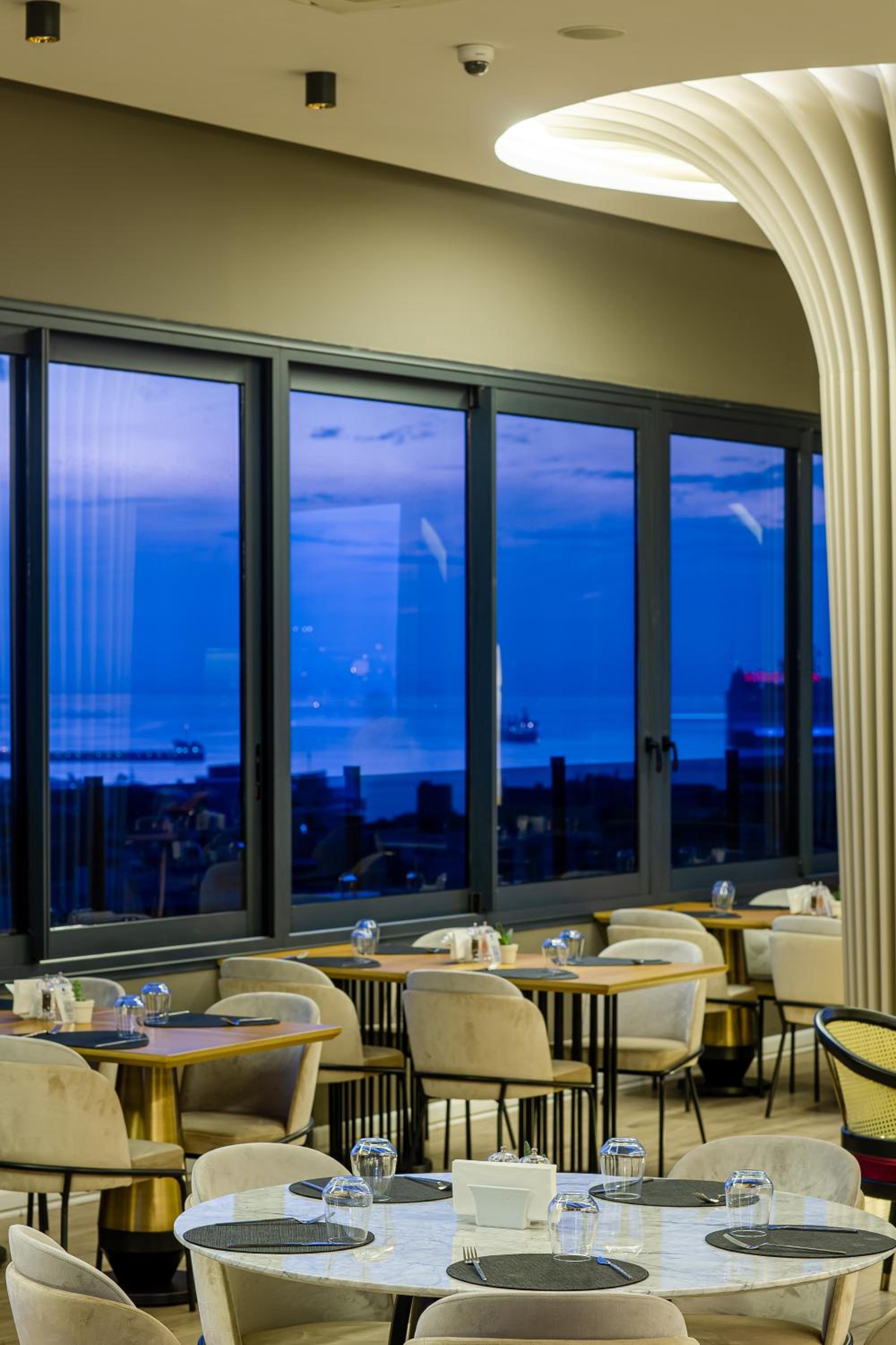 DoubleTree by Hilton Izmir - Alsancak - Image 137