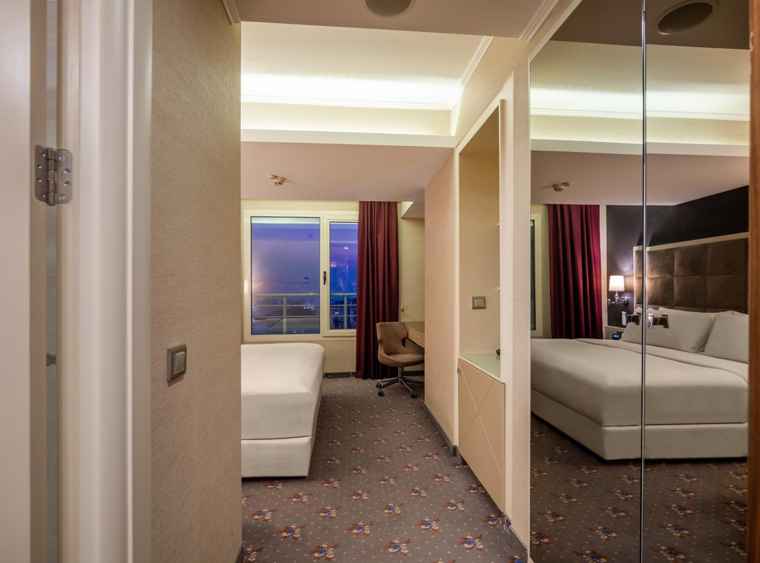 DoubleTree by Hilton Izmir - Alsancak - Image 113