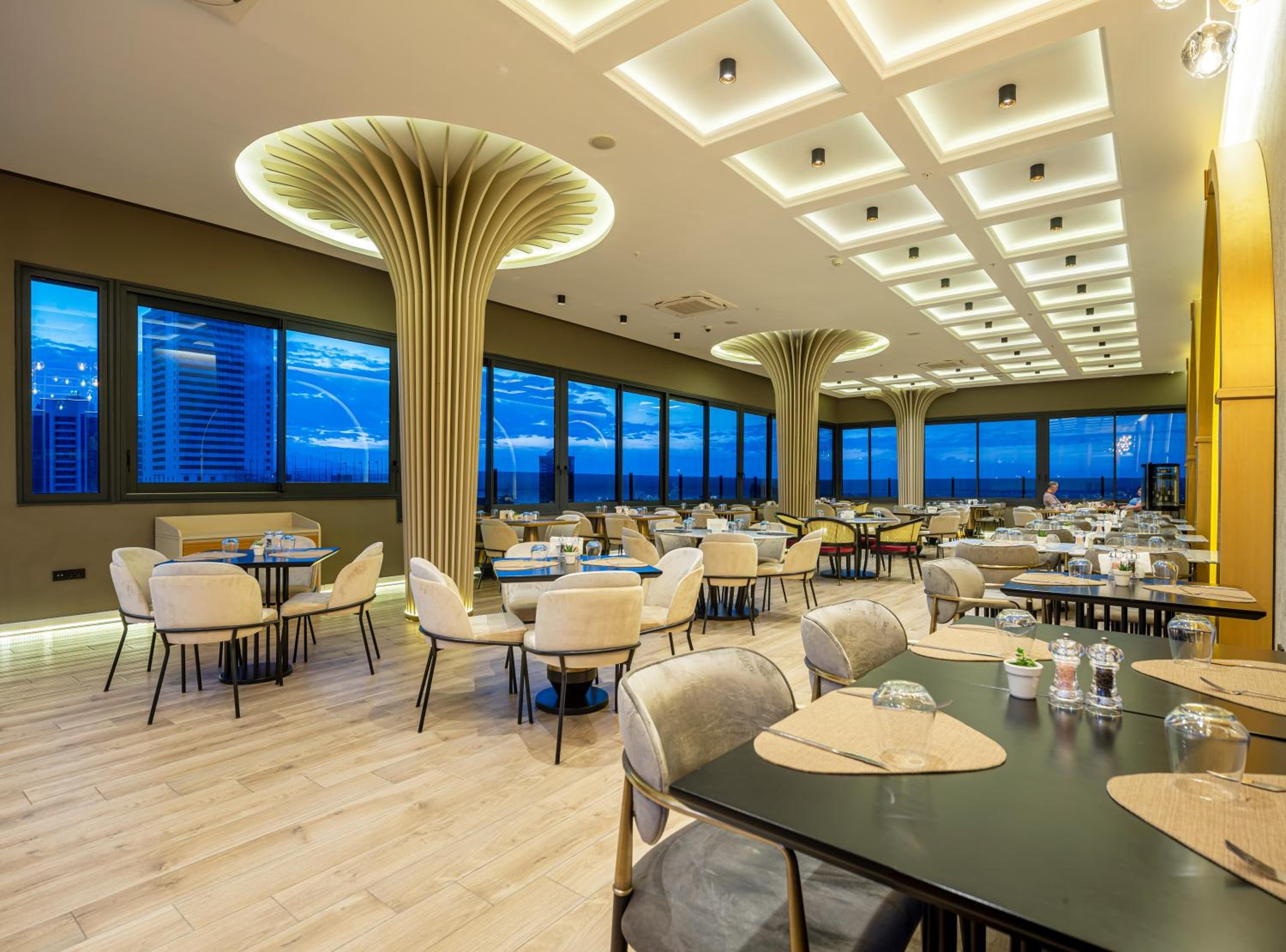 DoubleTree by Hilton Izmir - Alsancak - Image 119