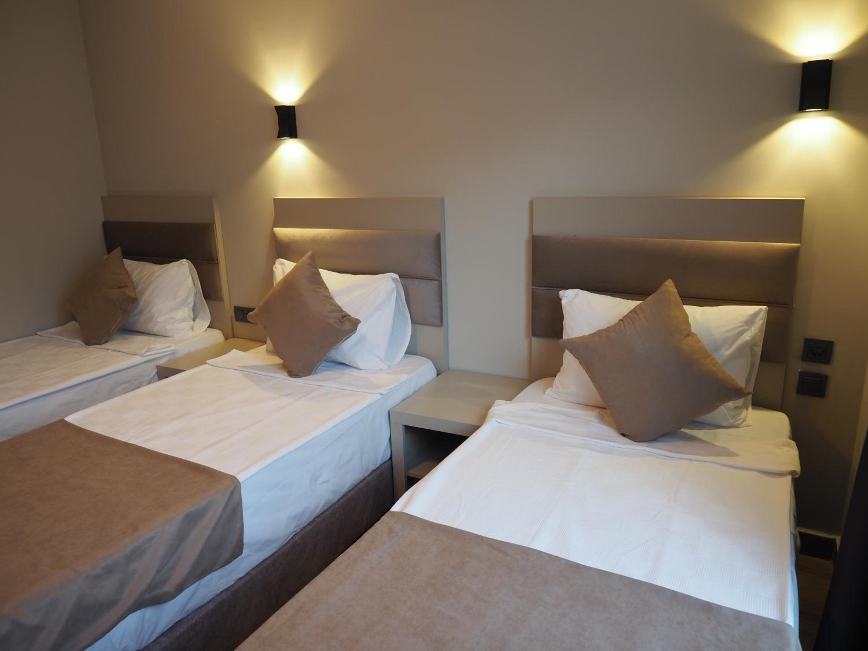 ZENİA OTEL - Image 36
