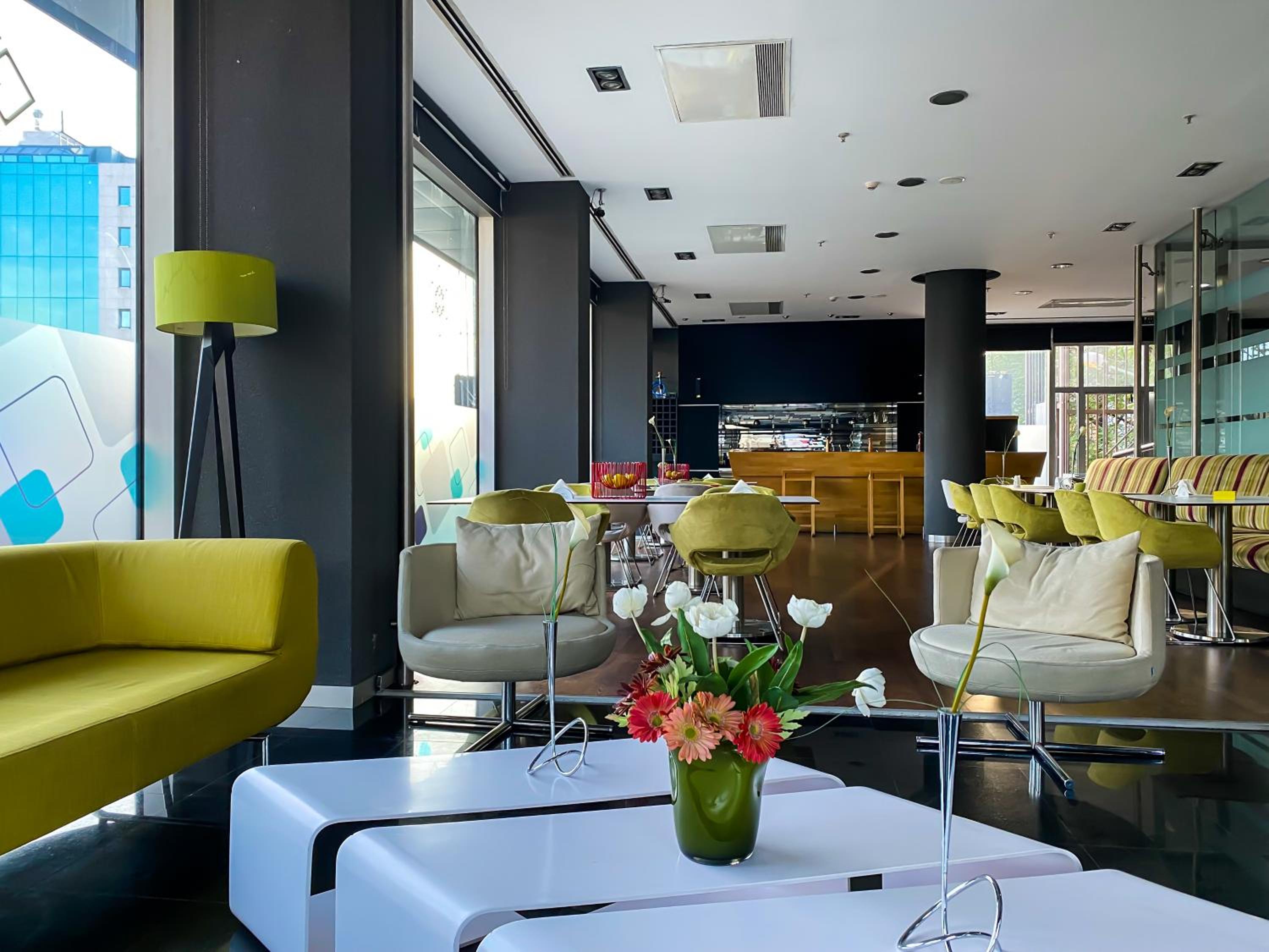 Vernazza Suites - Image 6