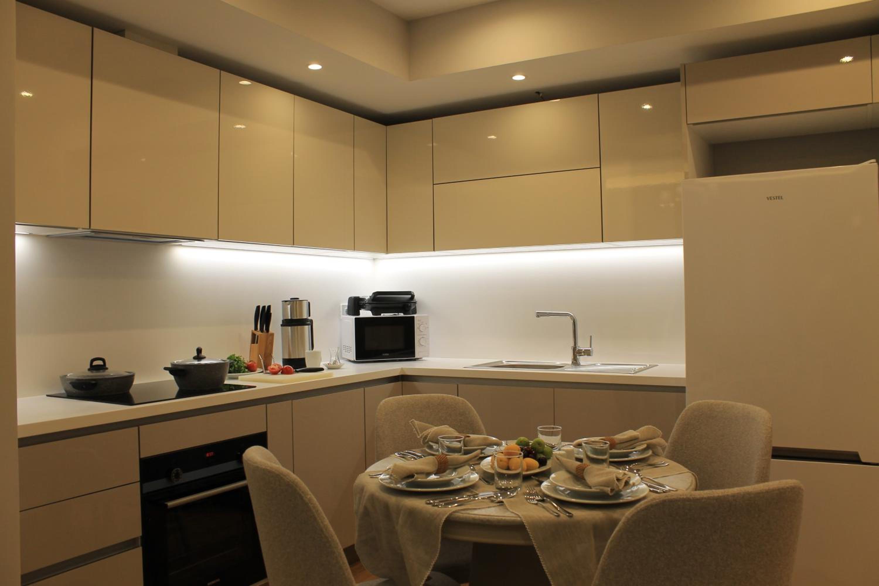 Garlon Residence - Image 123