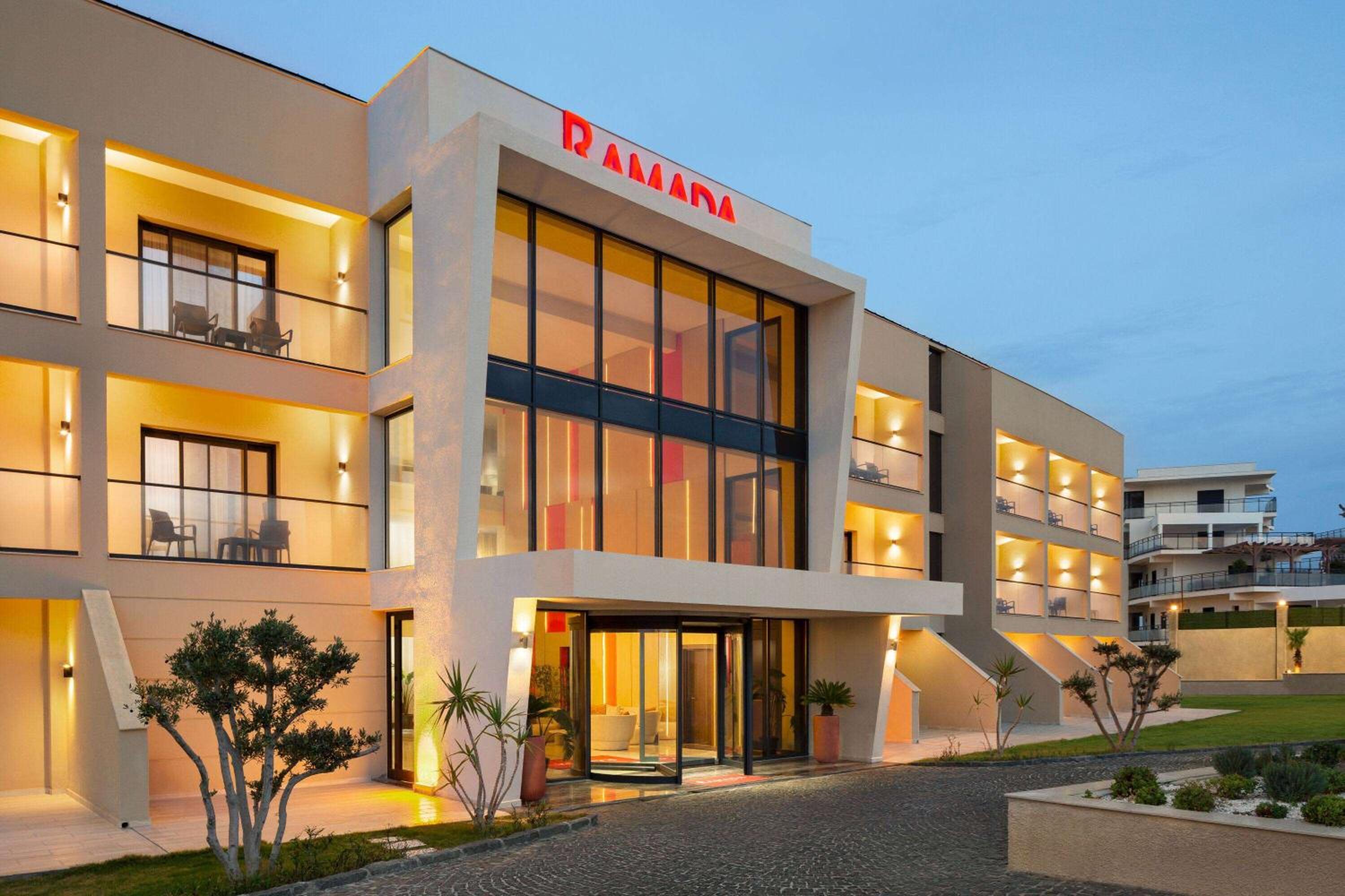 Ramada by Wyndham Cesme - Image 28