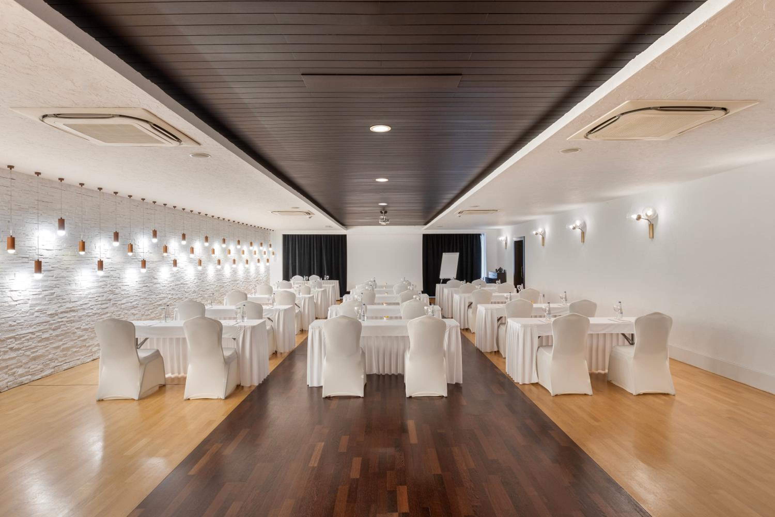 Ramada Plaza Antalya - Image 76