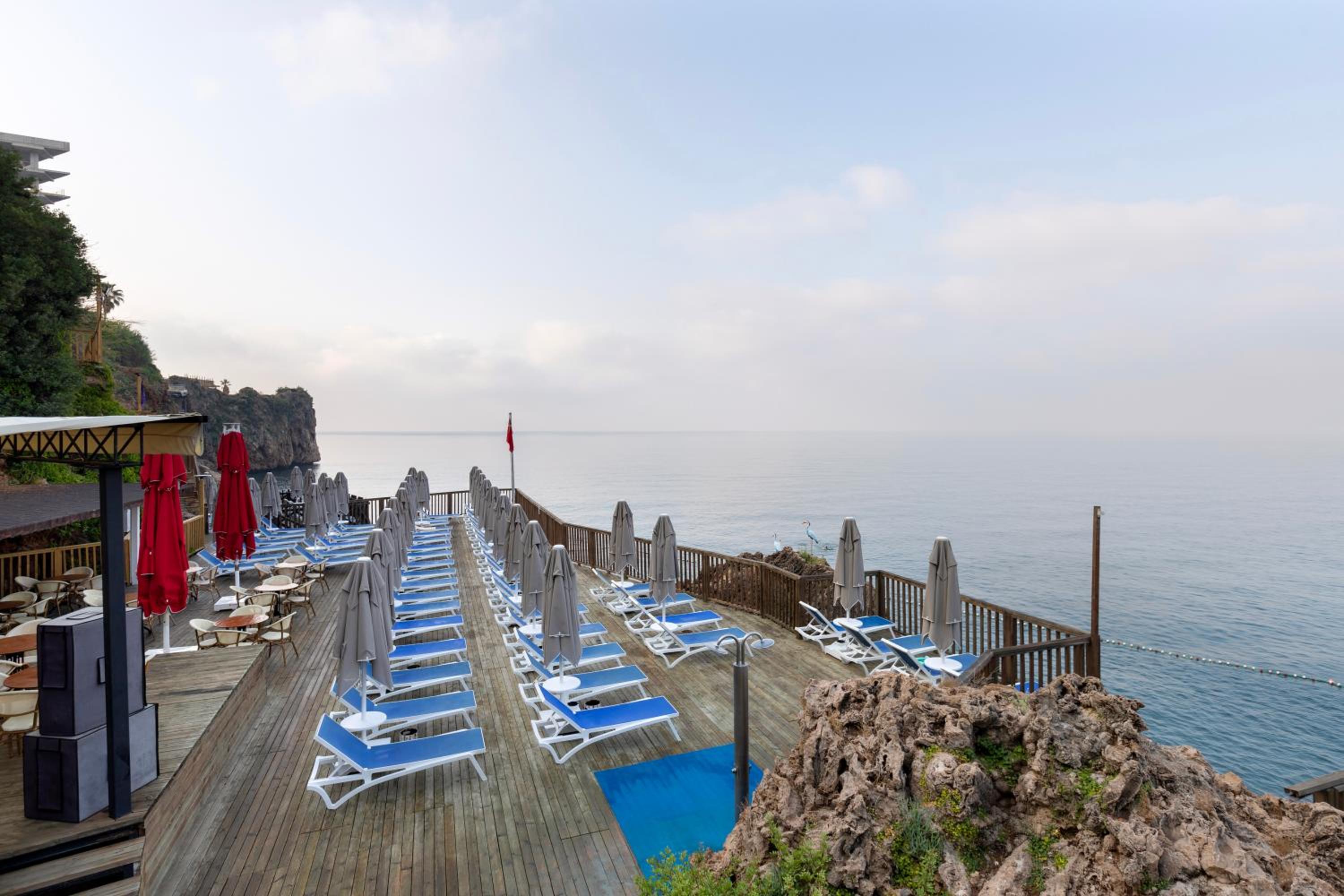 Ramada Plaza Antalya - Image 9