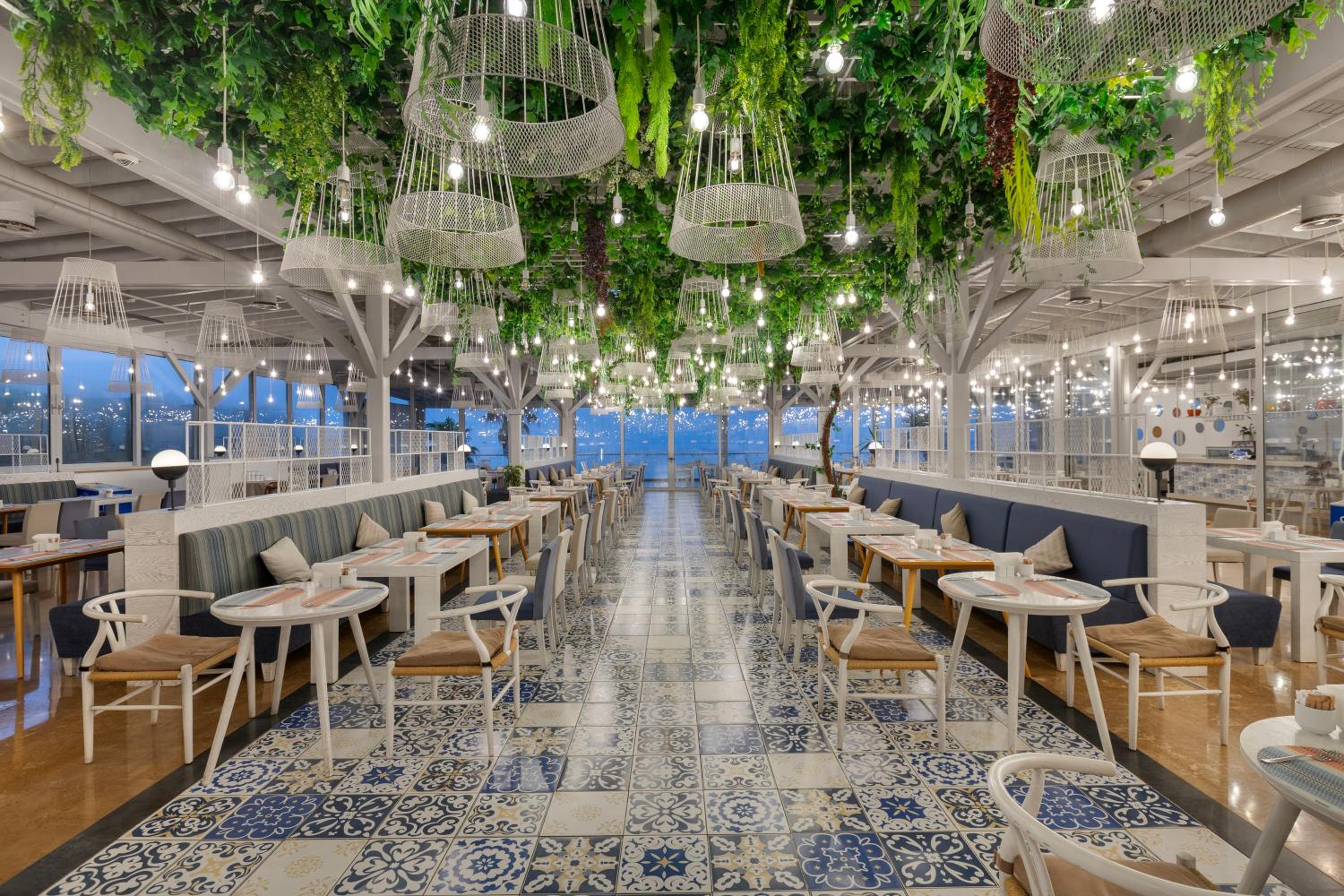 Ramada Plaza Antalya - Image 25