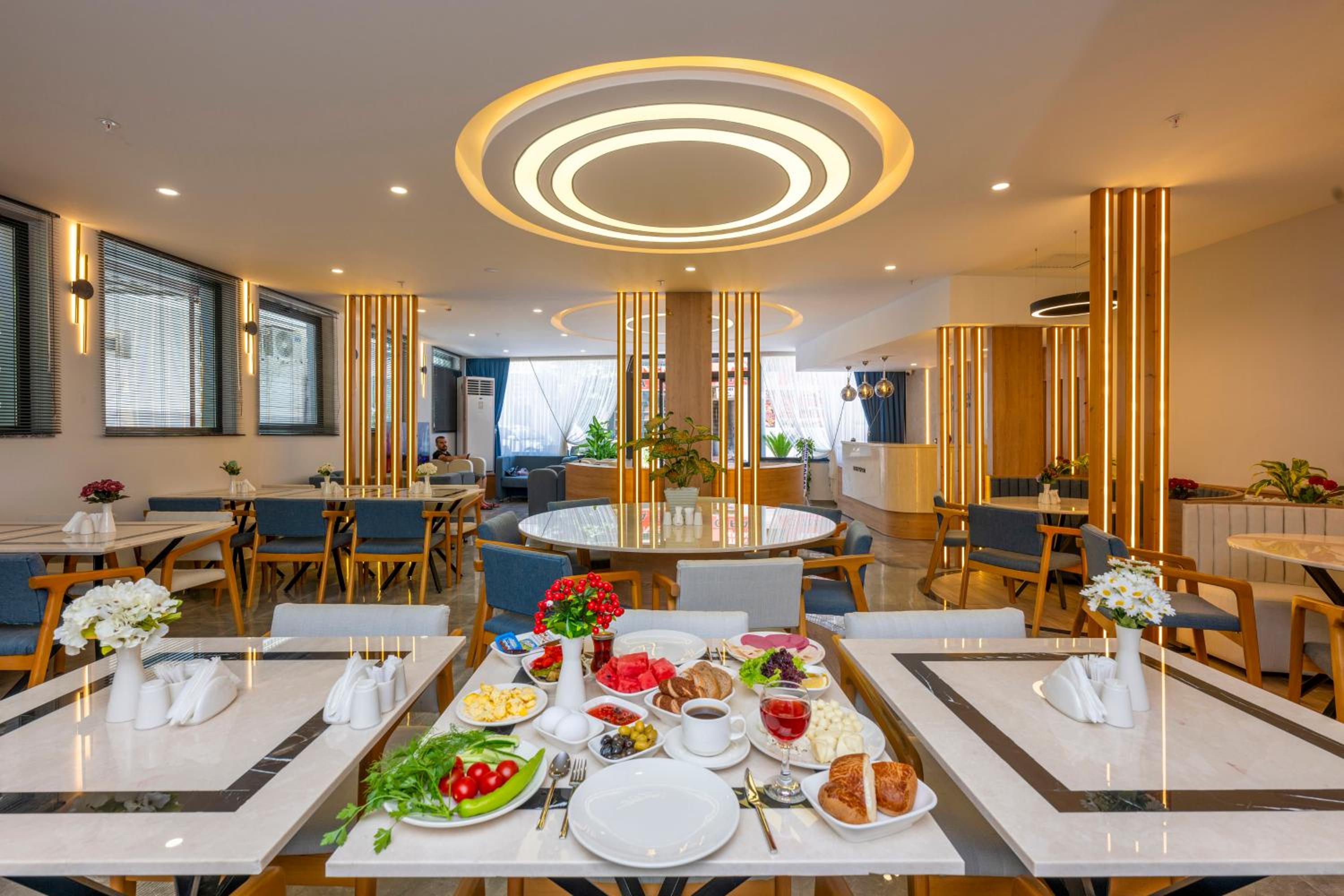 DIAMOND luxury Otel - Image 40