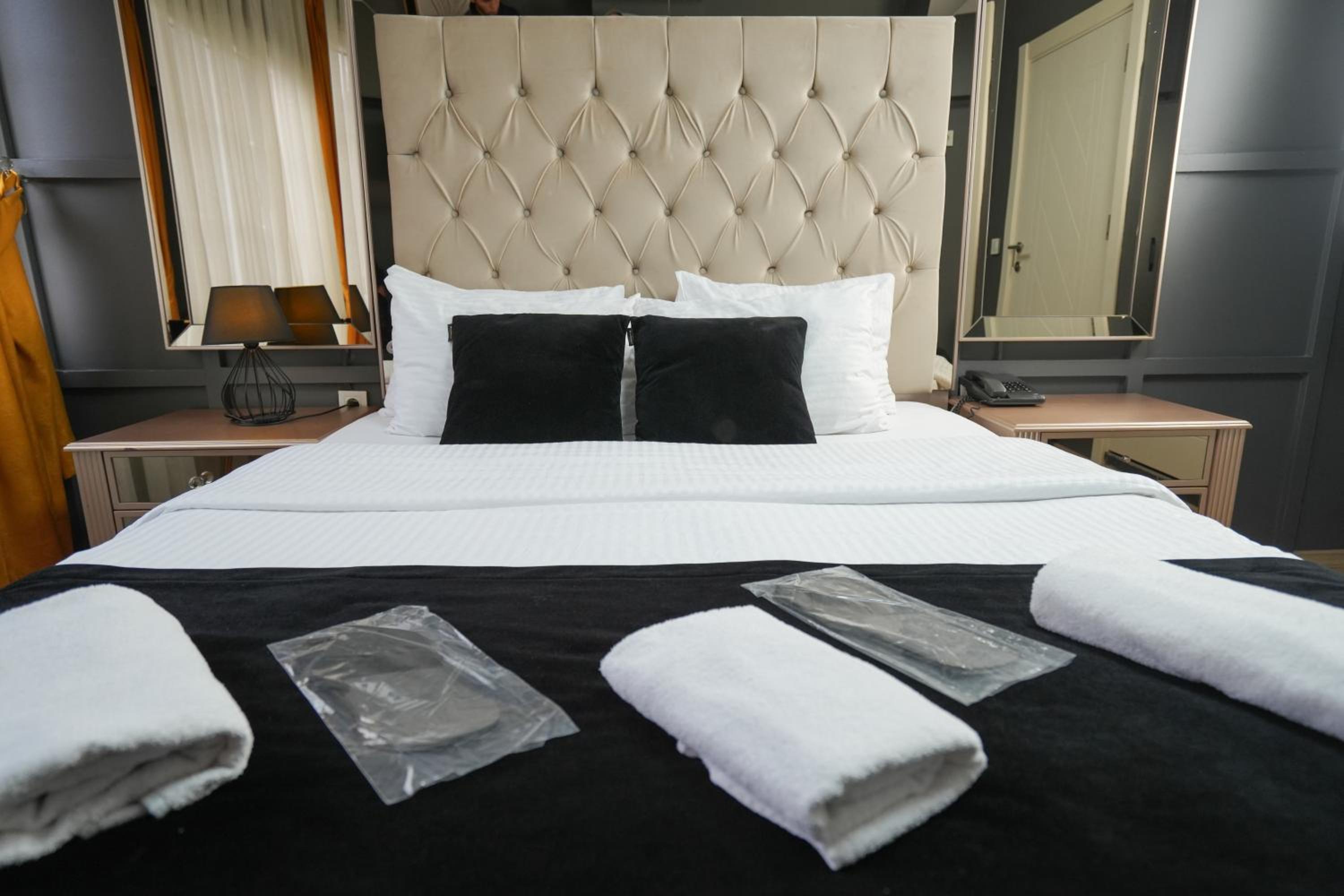 Lukka Suit Otel - Image 33