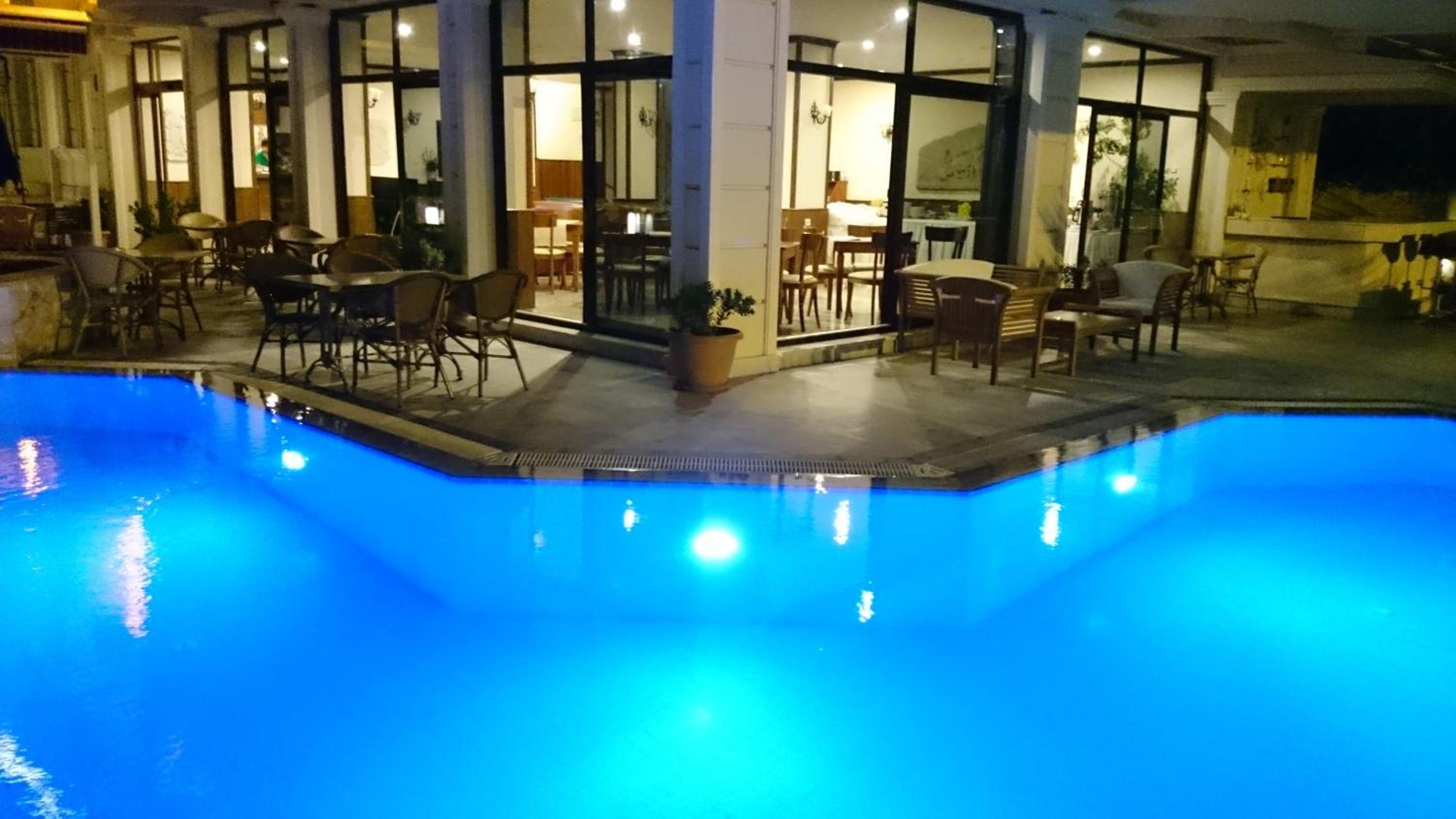Lord Hotel - Image 8