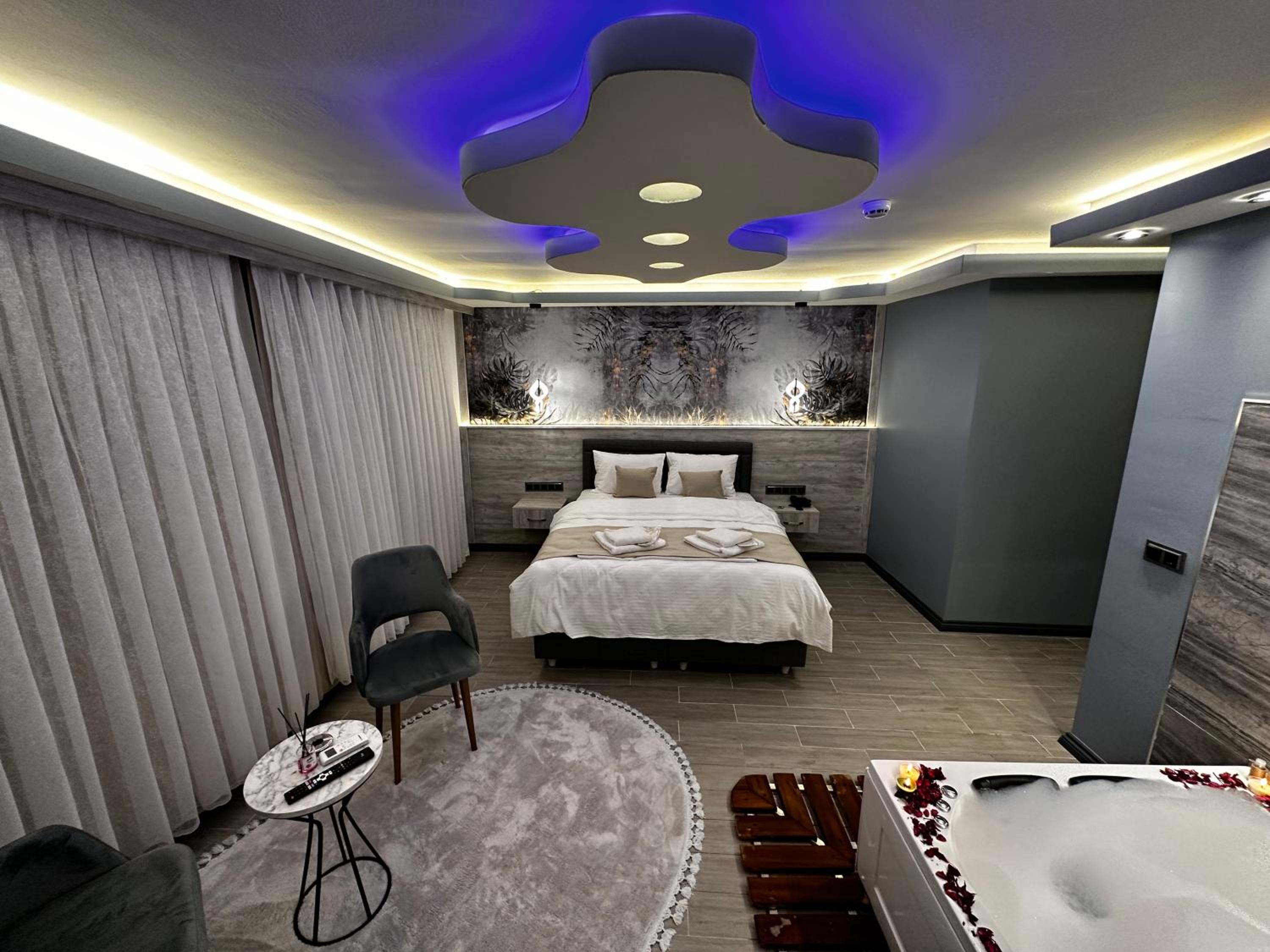 Blue Moonrise Otel - Image 7