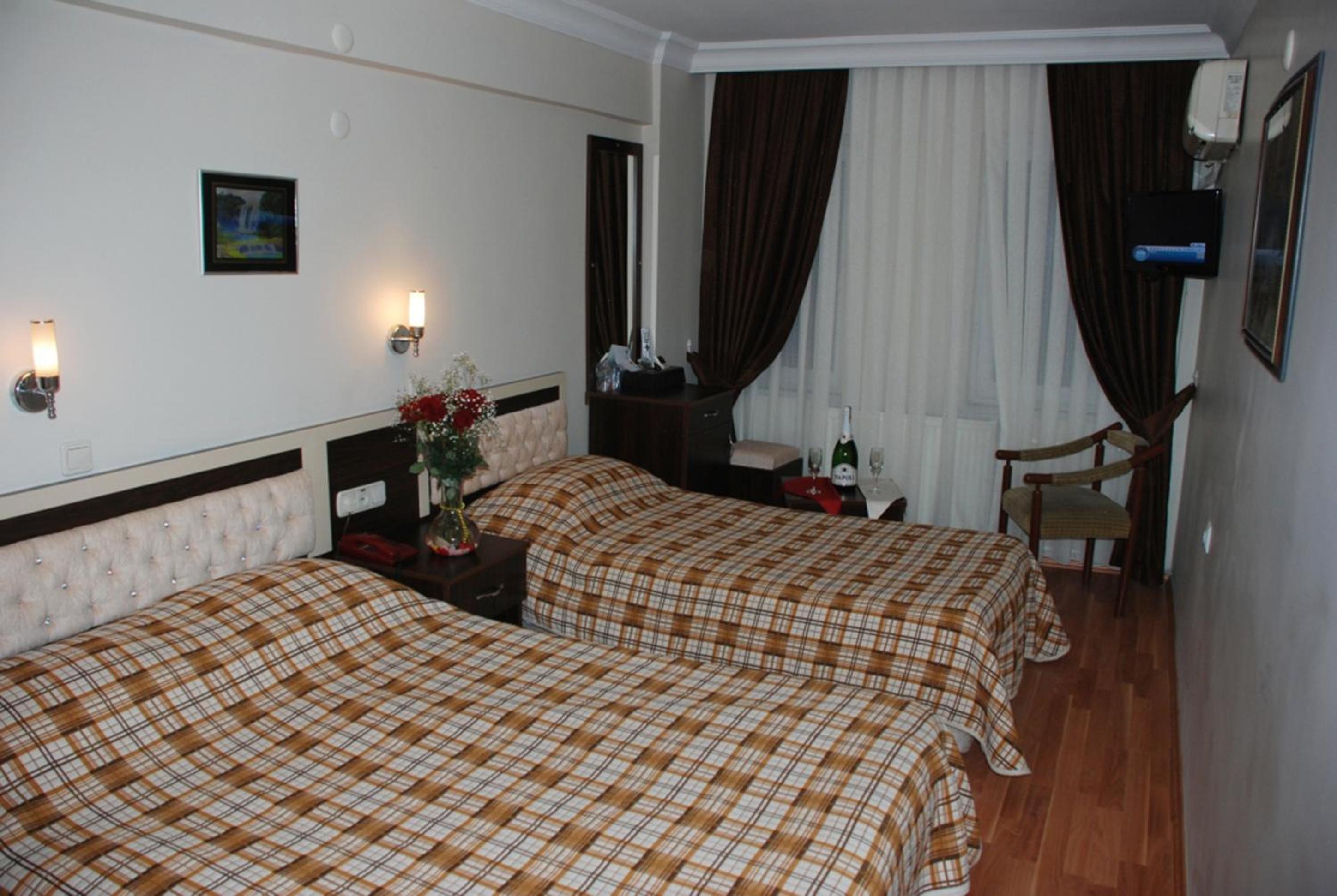 Hotel Grand Mark - Image 8